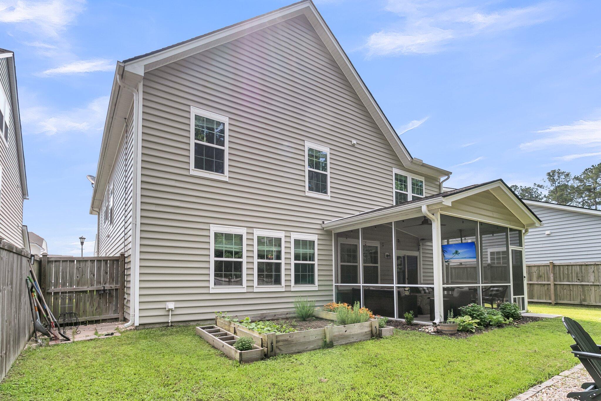 9829 English Elm Street