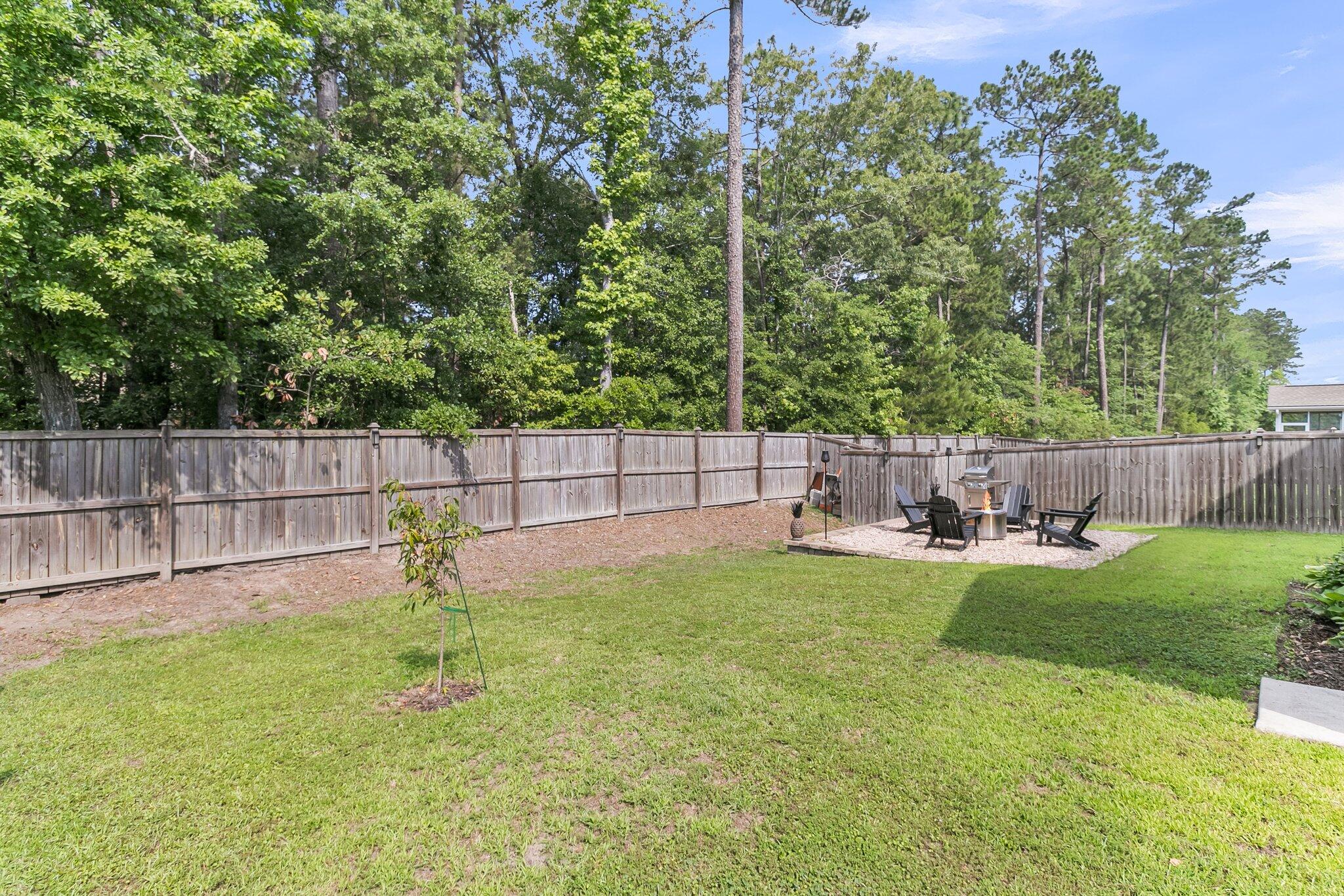 9829 English Elm Street