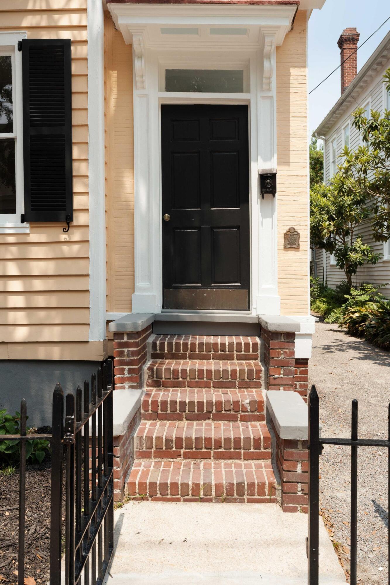 8 Pitt Street # A