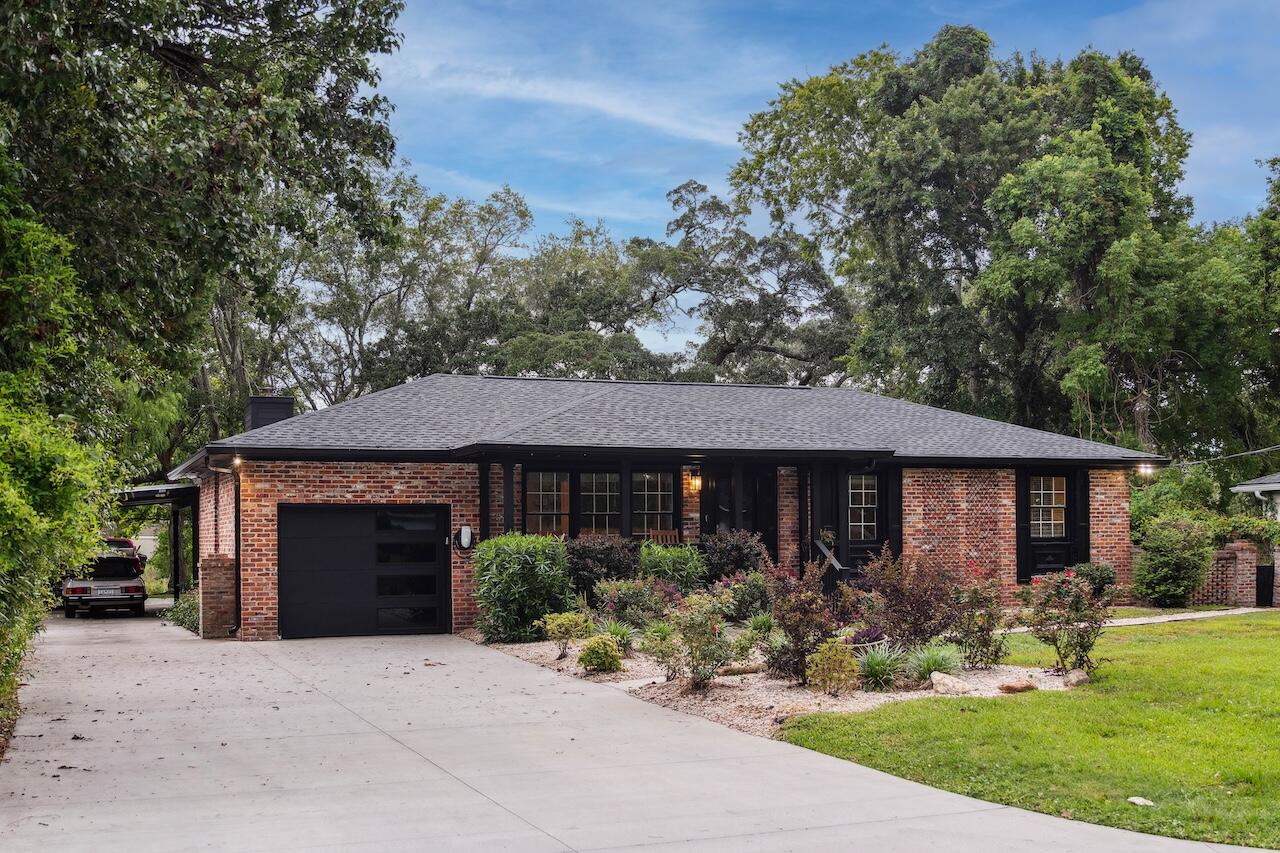 774 Creekside Drive