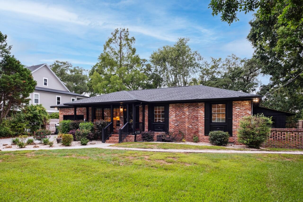 774 Creekside Drive
