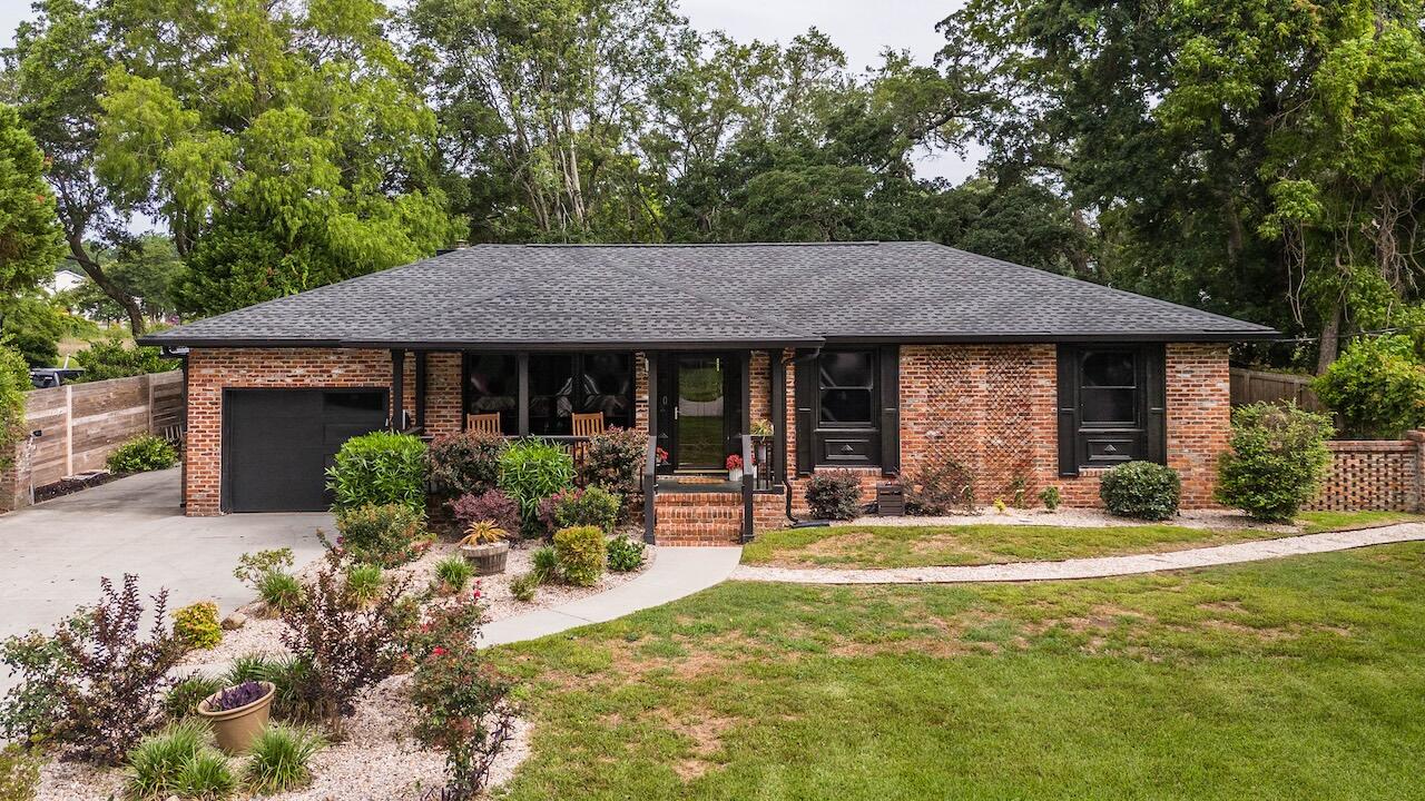 774 Creekside Drive