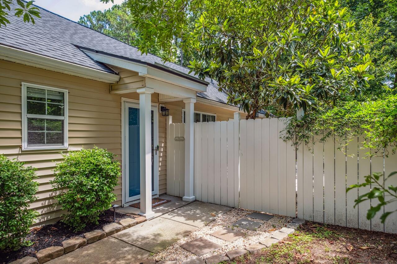 1350 Water Edge Drive