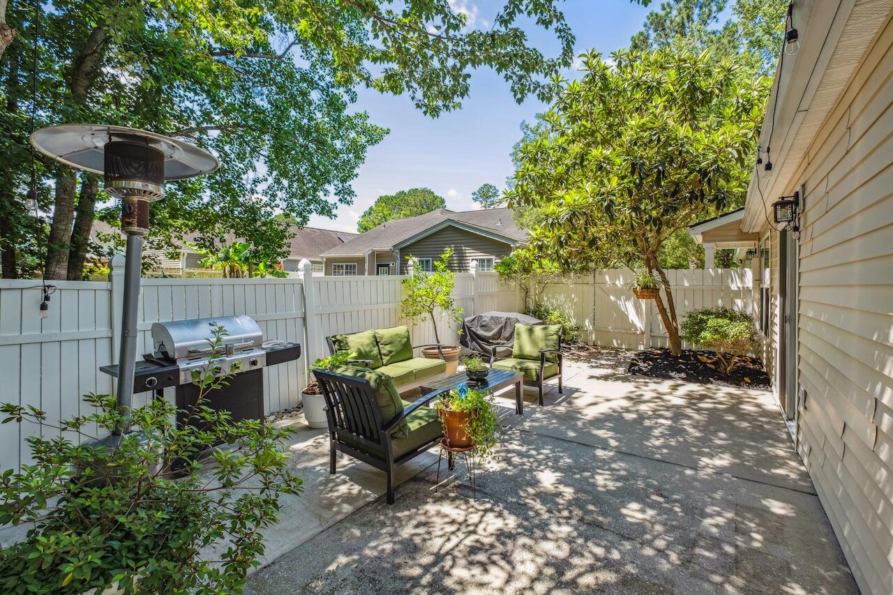 1350 Water Edge Drive