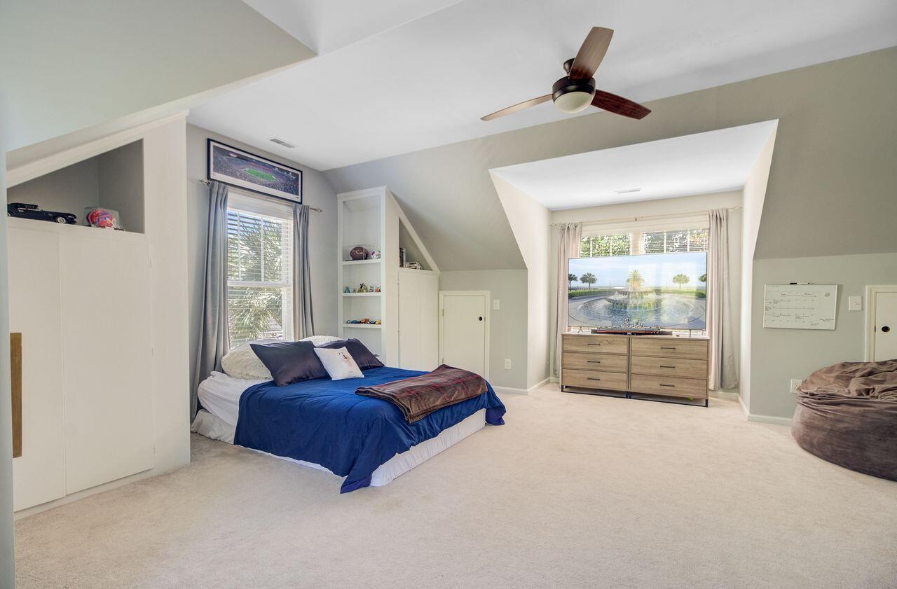 2228 Daniel Island Drive