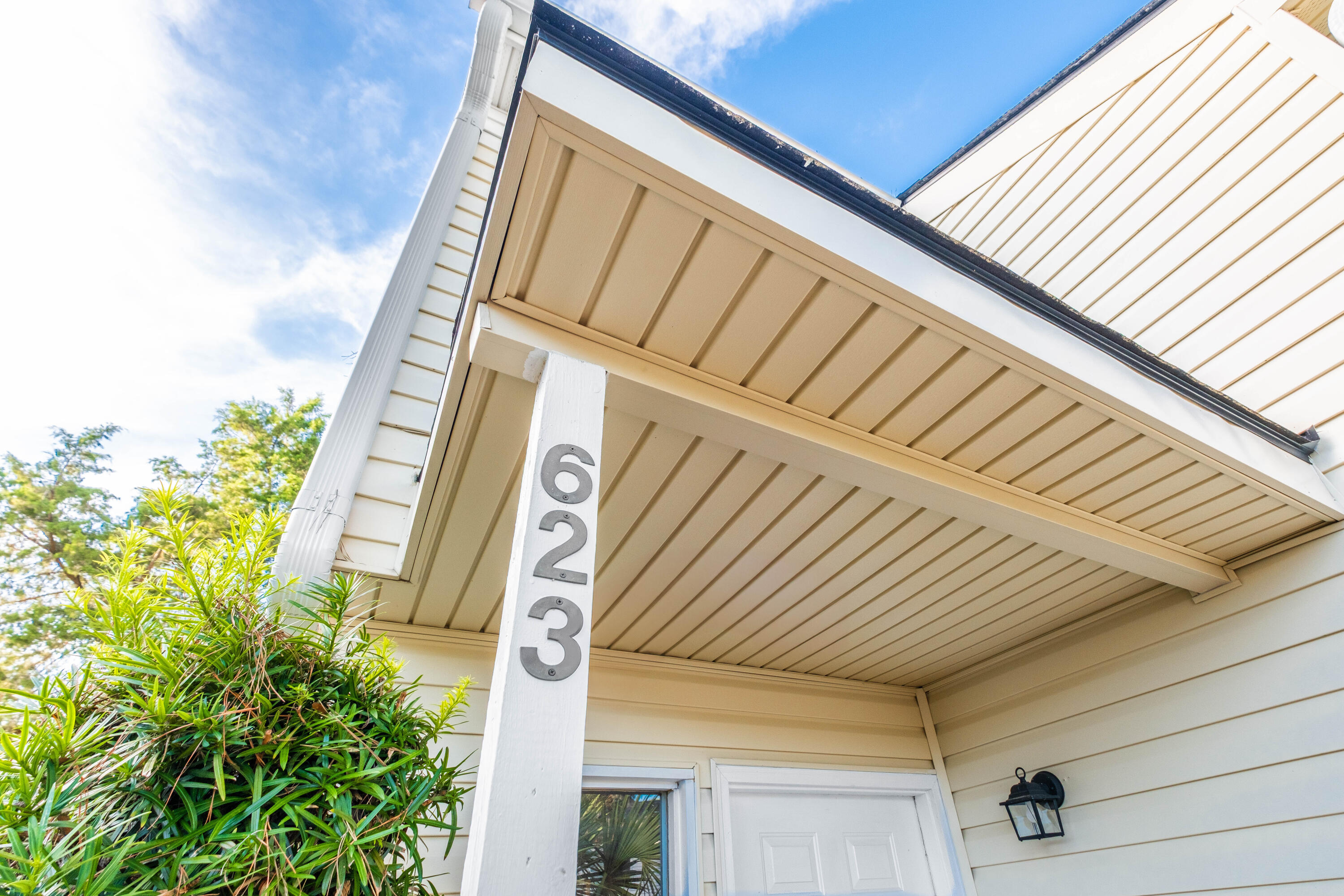 623 Bay Tree Court