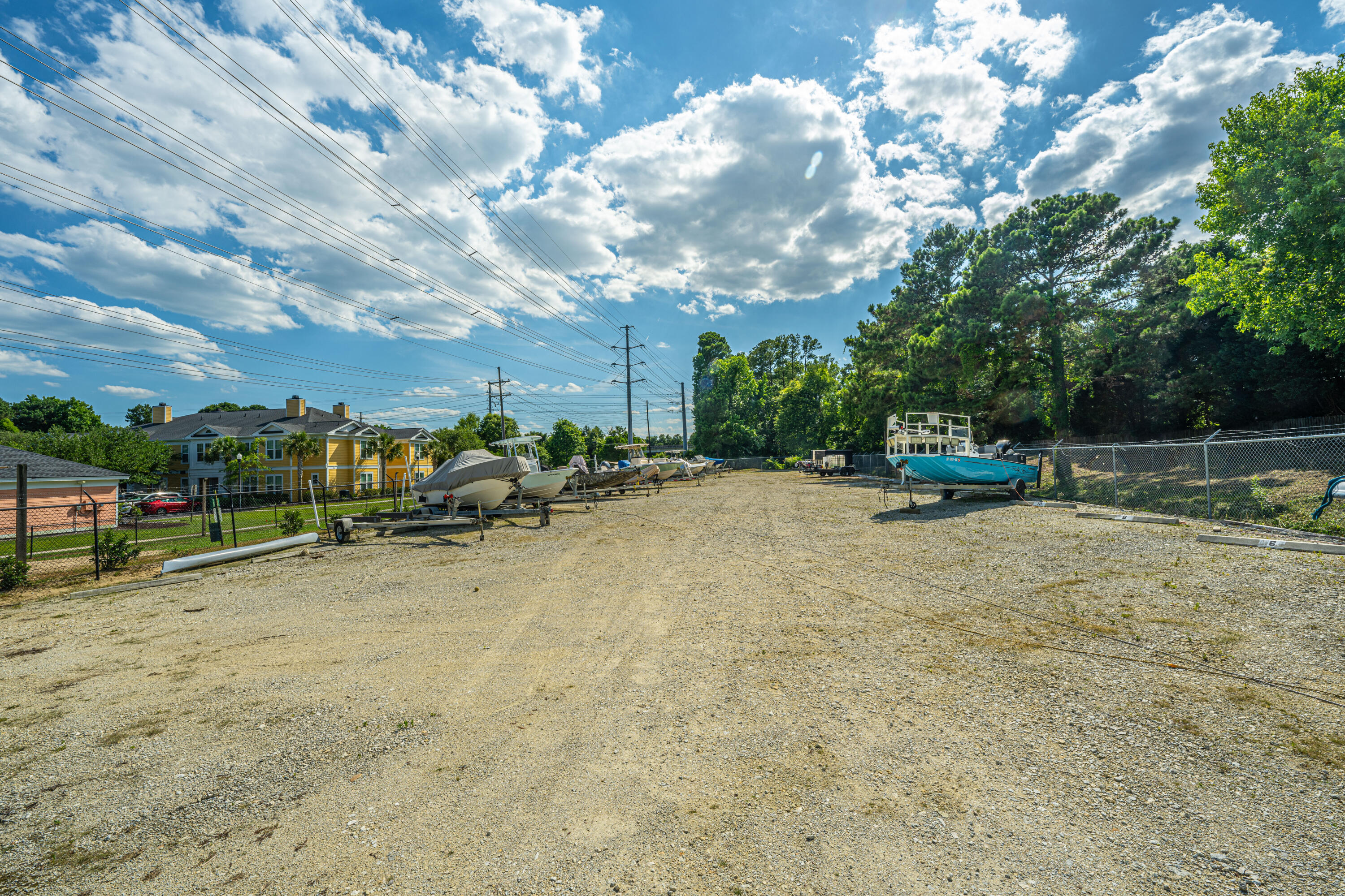 1926 Chatelain Way