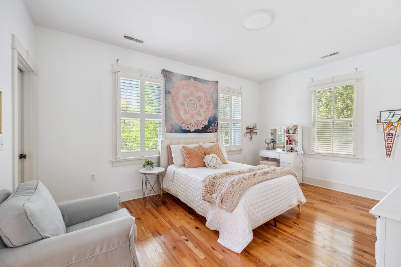 22 Frogmore Road