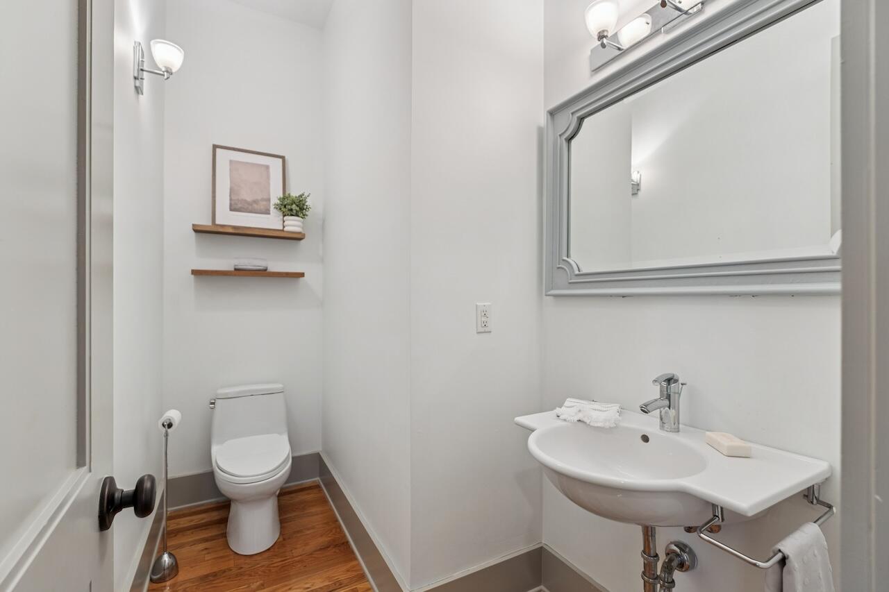 22 Frogmore Road