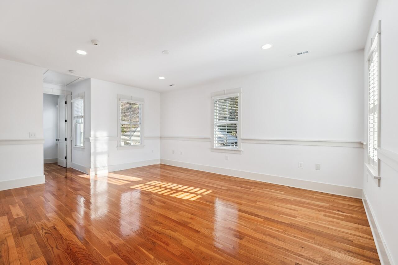 22 Frogmore Road