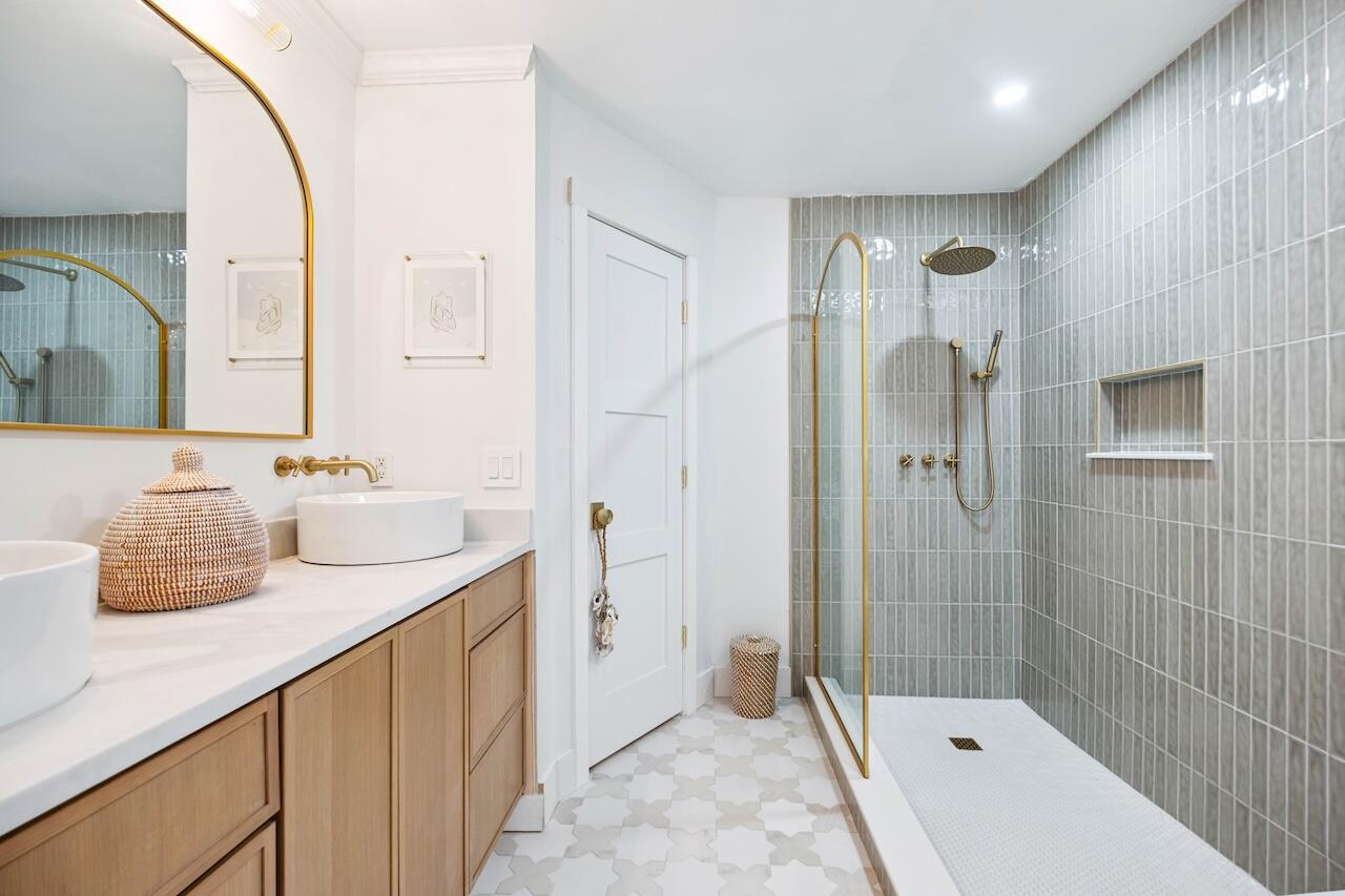 1828 Belle Chez