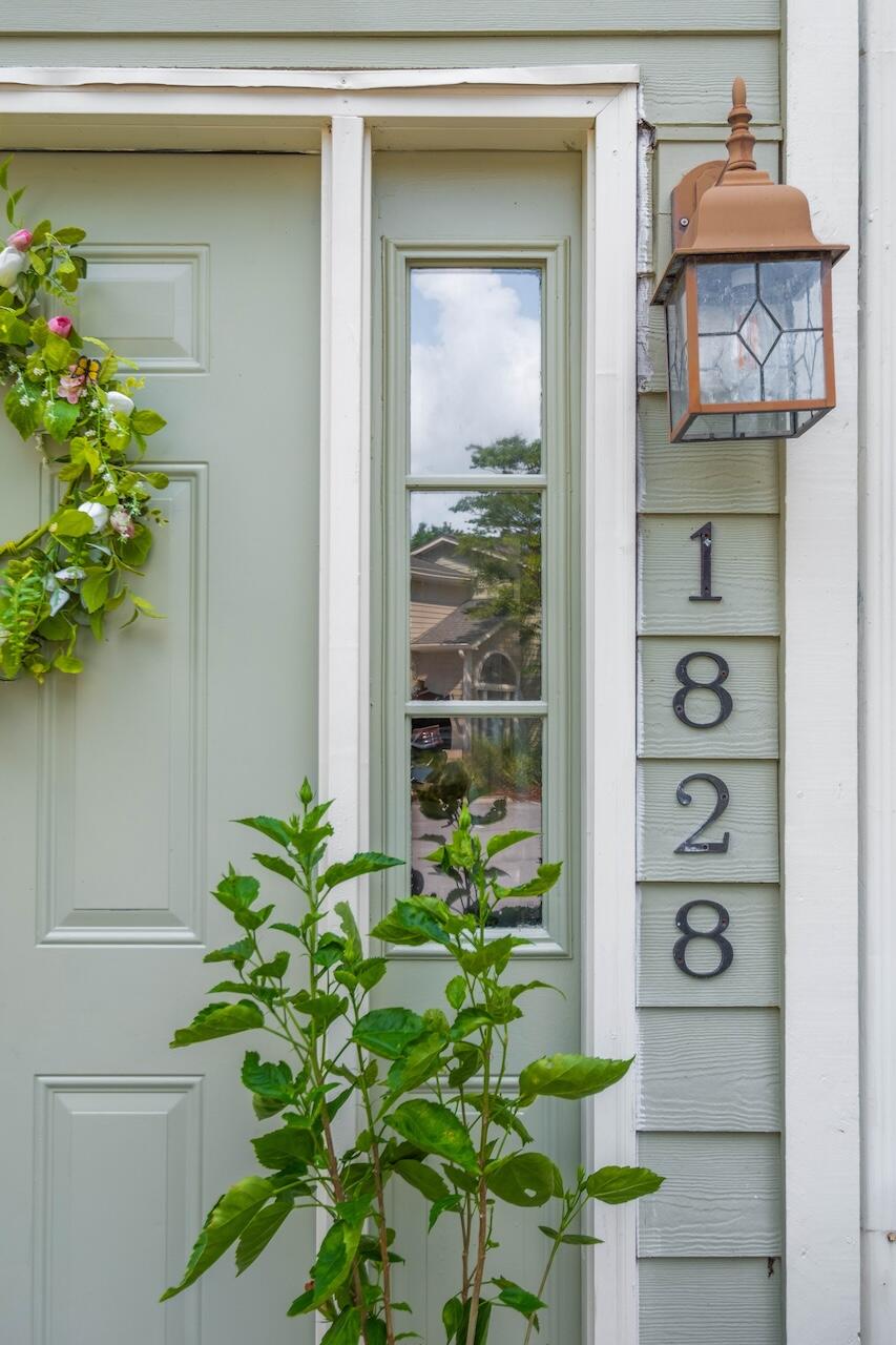 1828 Belle Chez