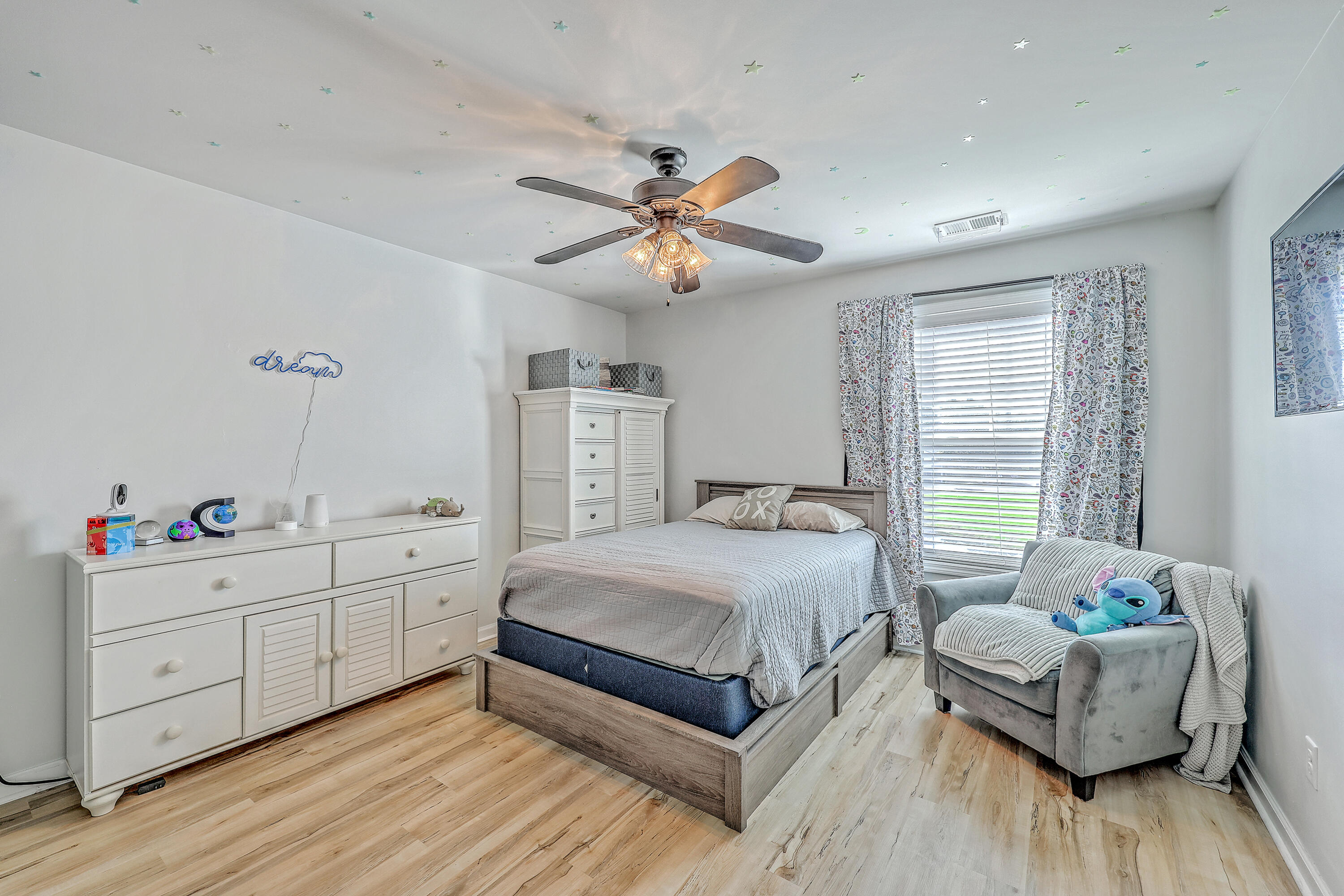 1409 Talon Way