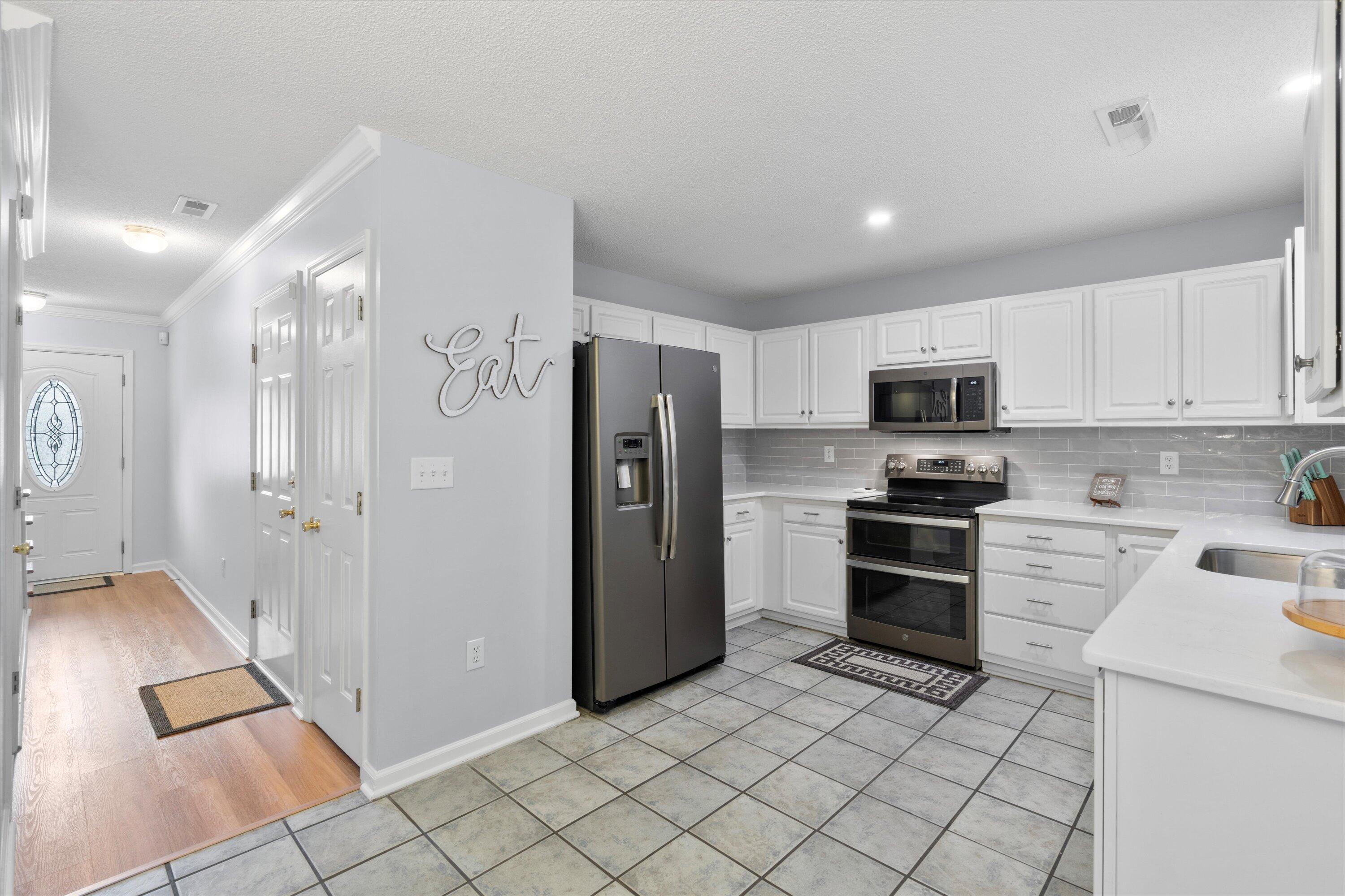 1702 Sandpiper Court