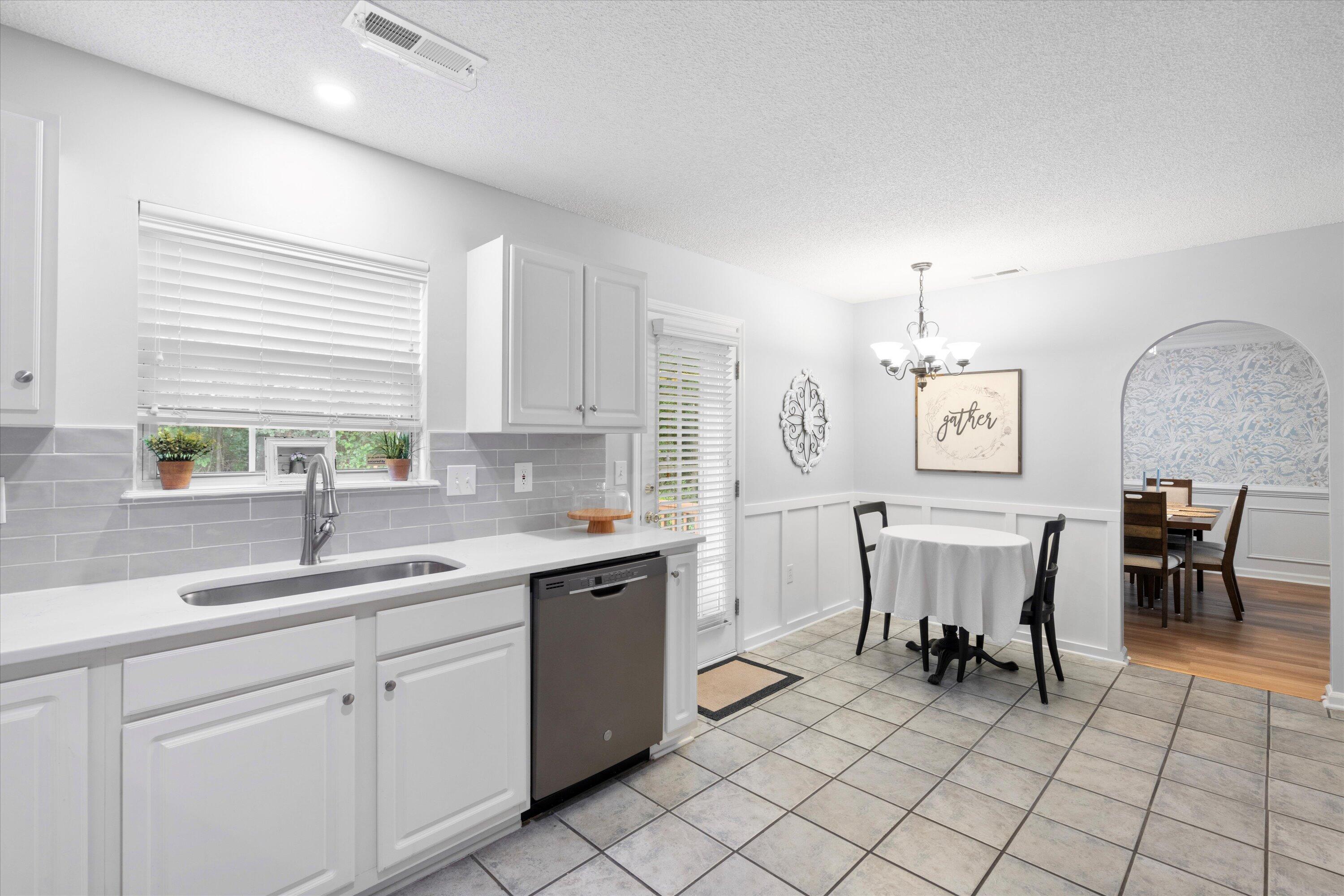 1702 Sandpiper Court