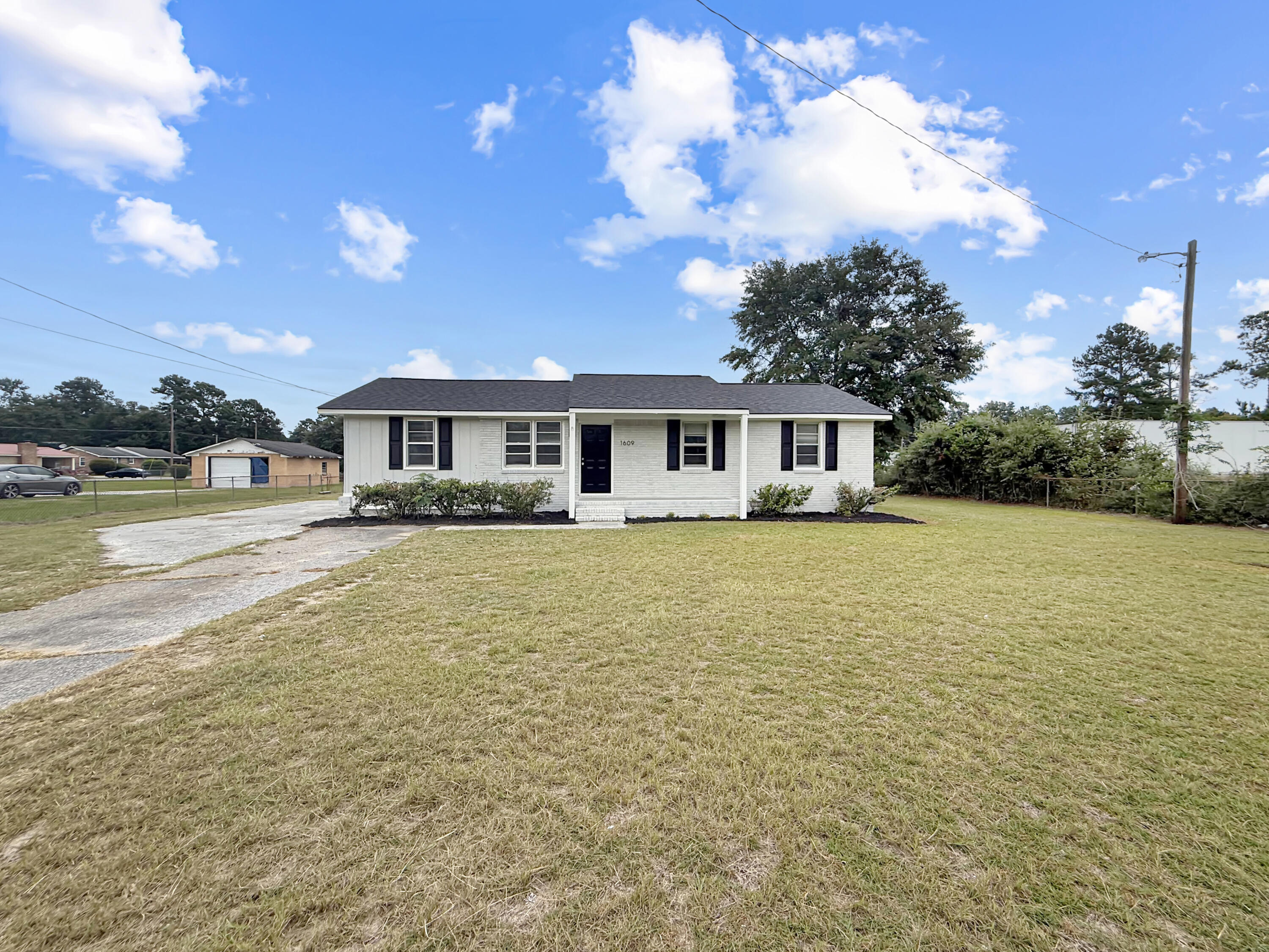 1609 Cannon Bridge Road