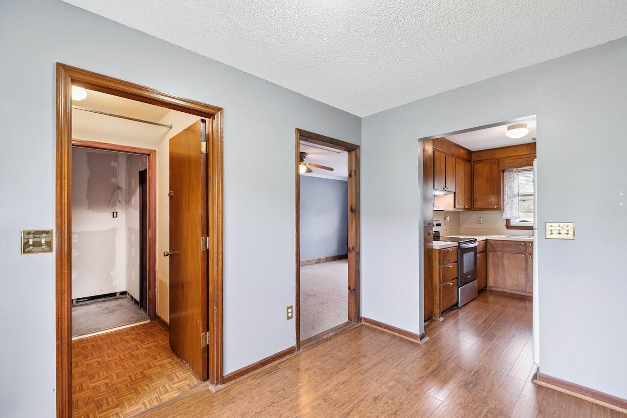 215 Horseshoe Drive