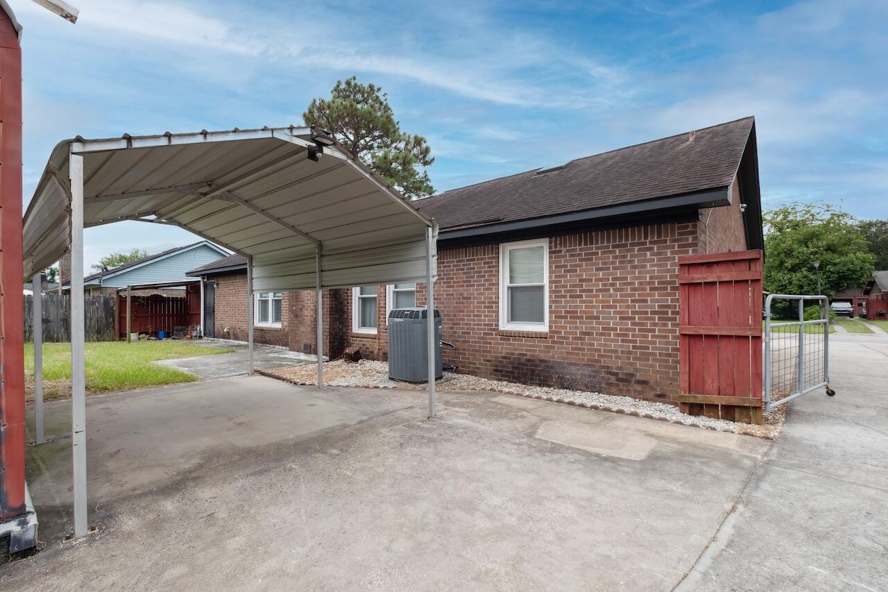 215 Horseshoe Drive