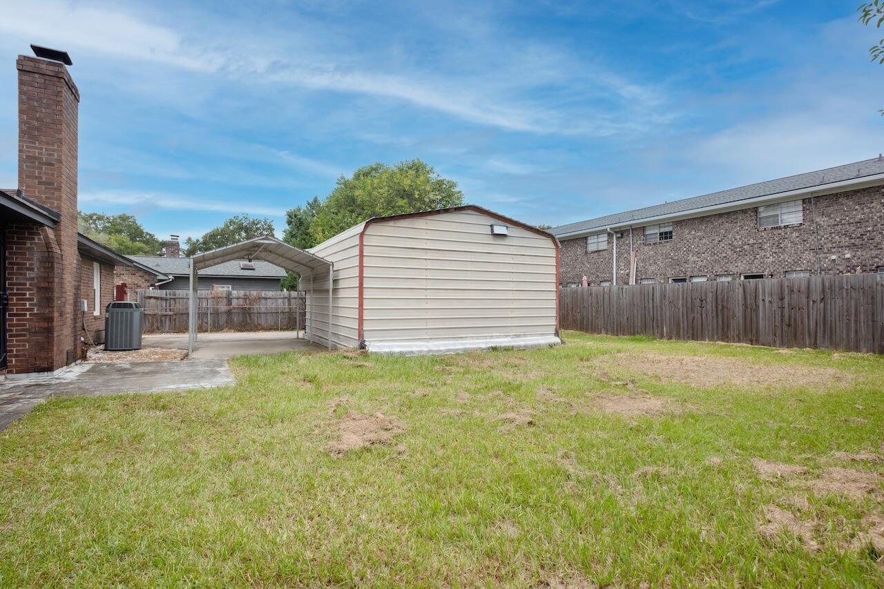 215 Horseshoe Drive