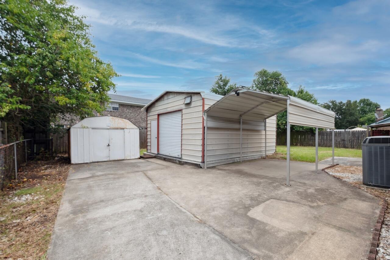 215 Horseshoe Drive