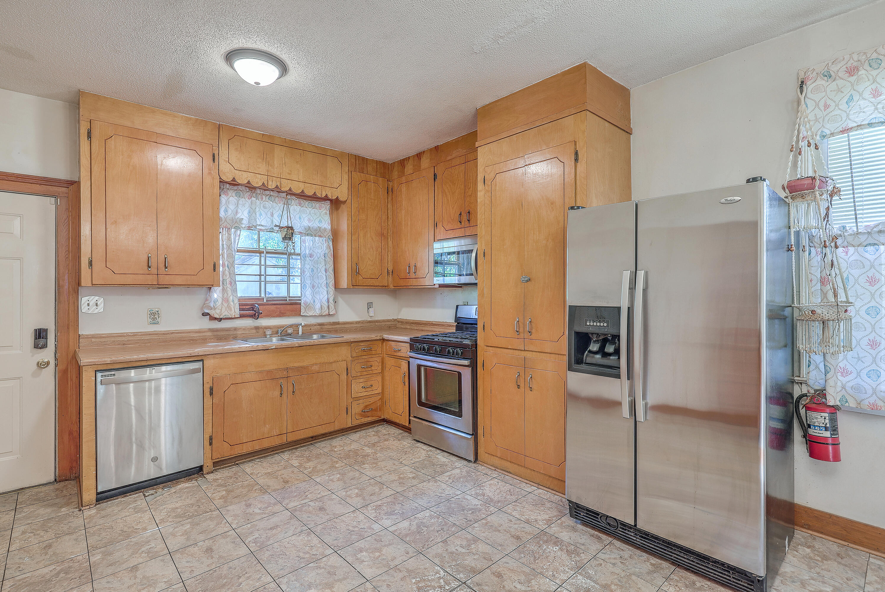 380 Ashley Avenue