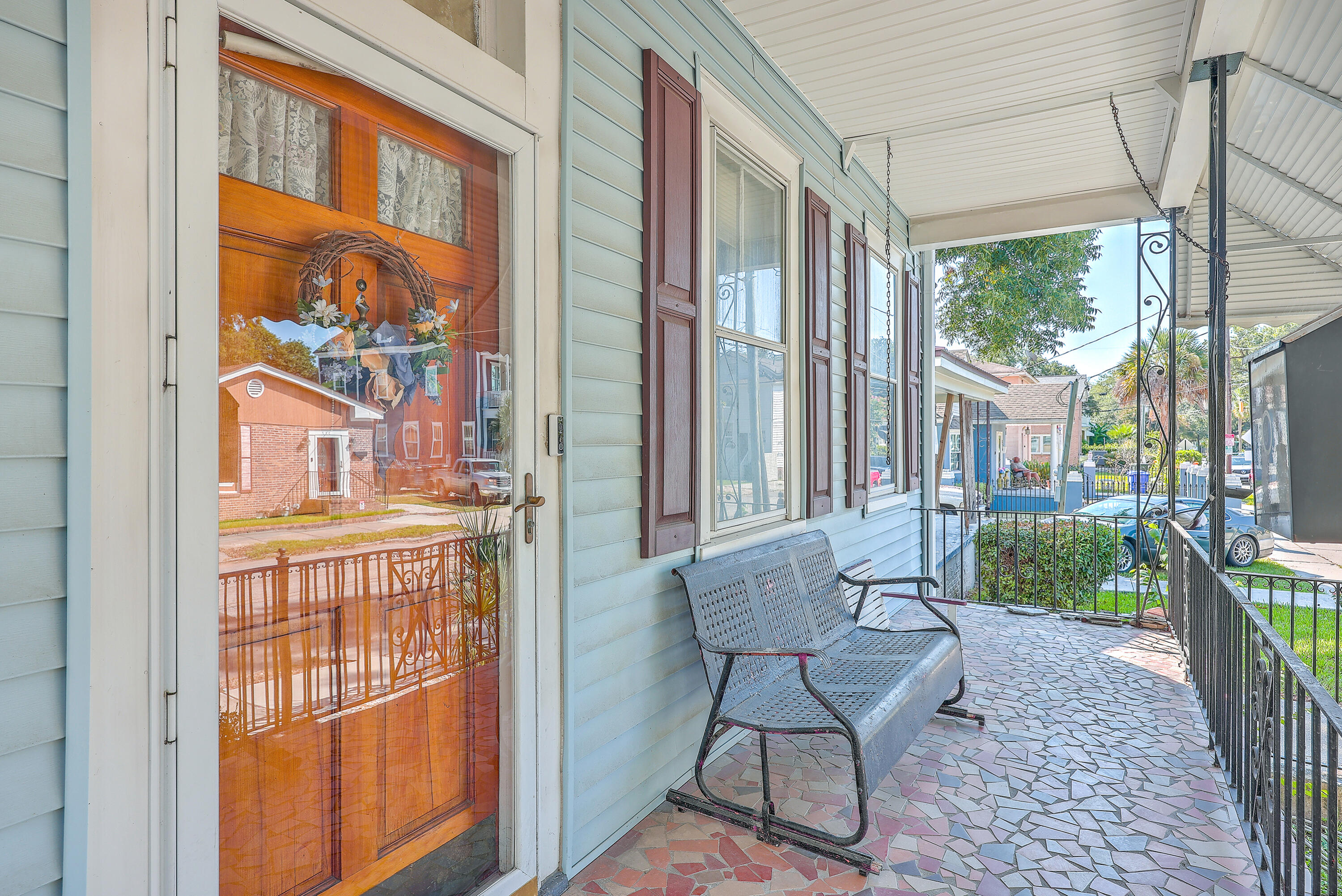 380 Ashley Avenue