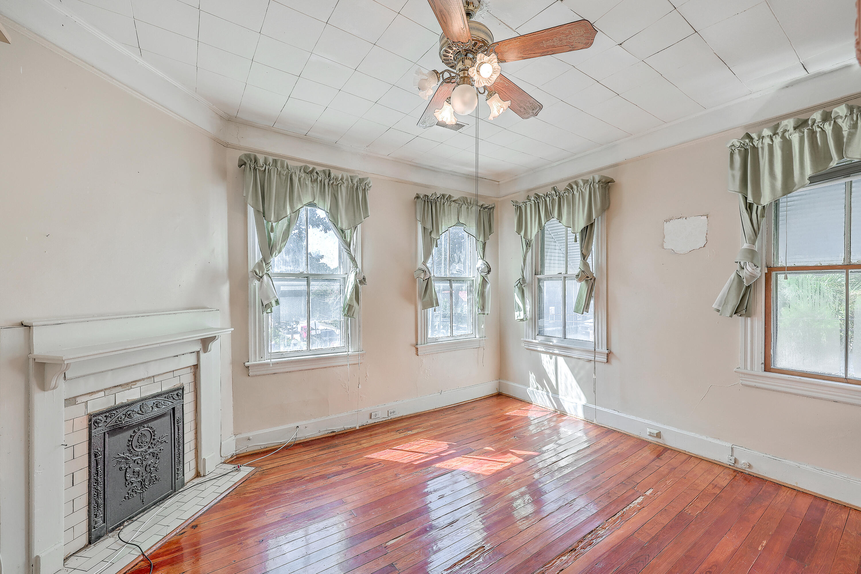 380 Ashley Avenue