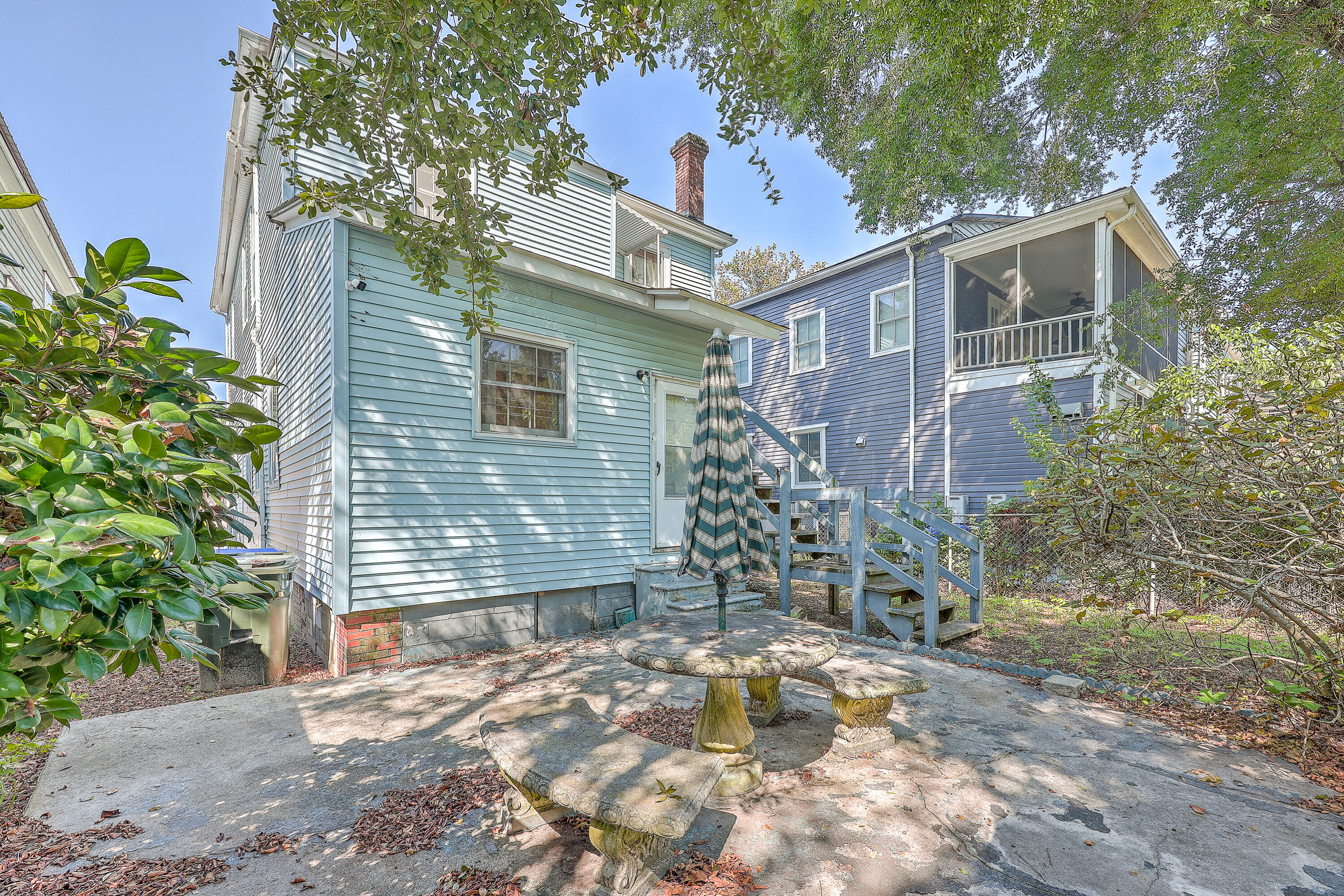 380 Ashley Avenue