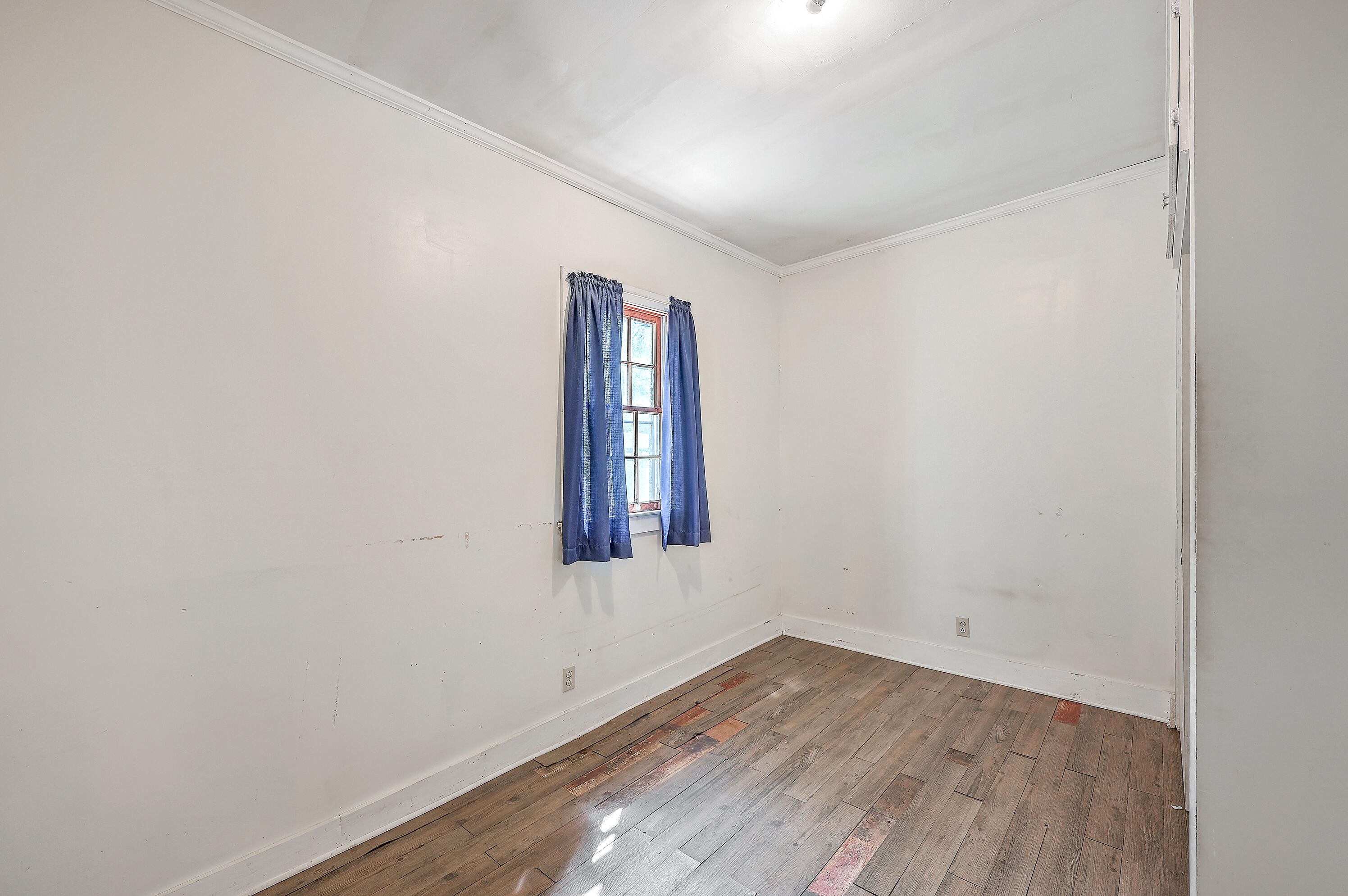 380 Ashley Avenue
