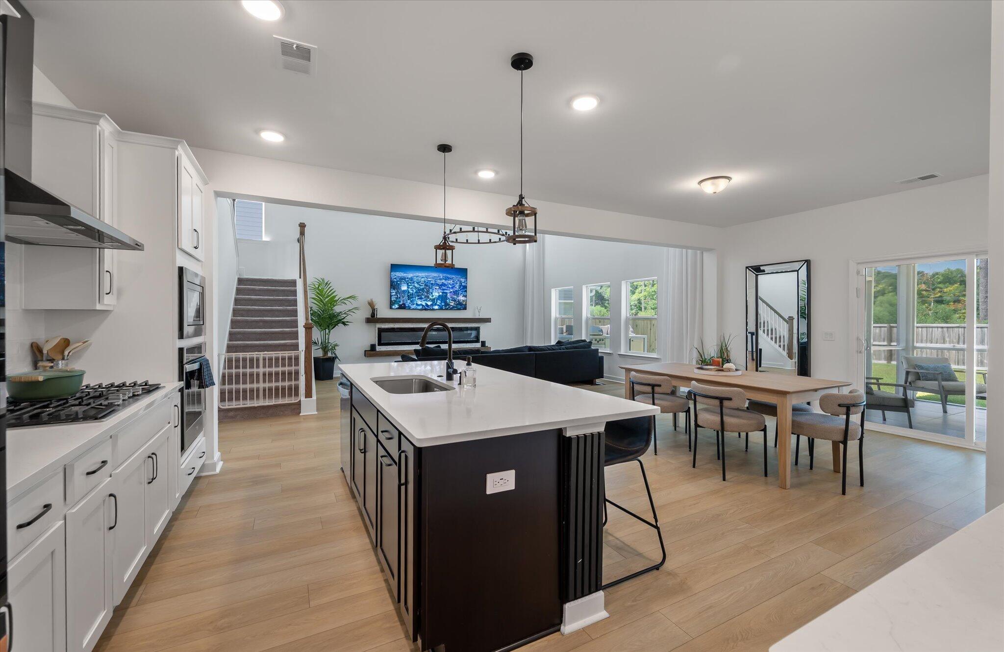 1615 Evening Star Place