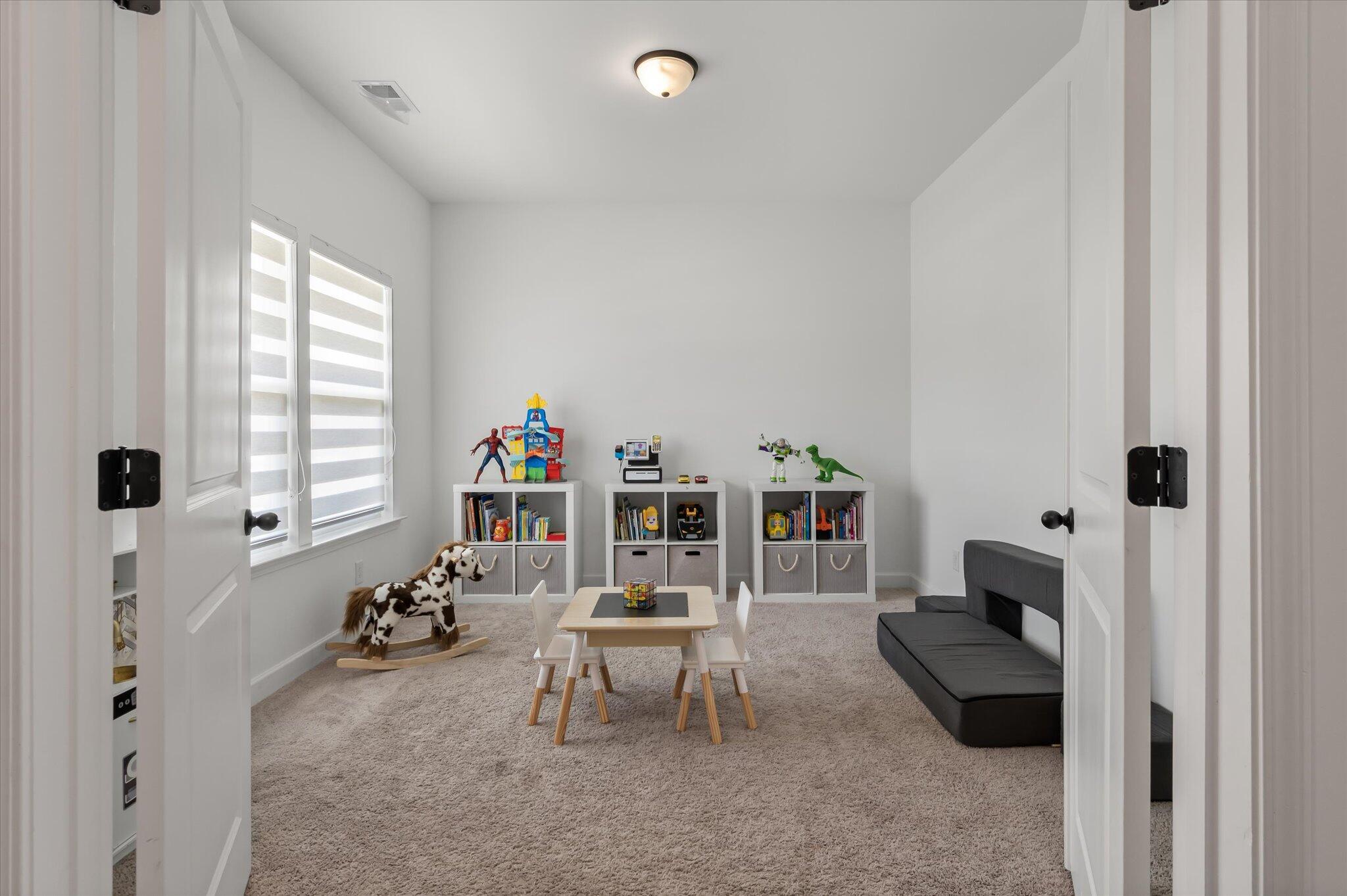1615 Evening Star Place