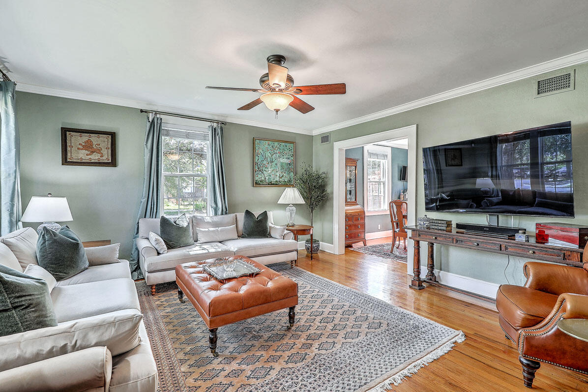 17 8th Avenue # A
