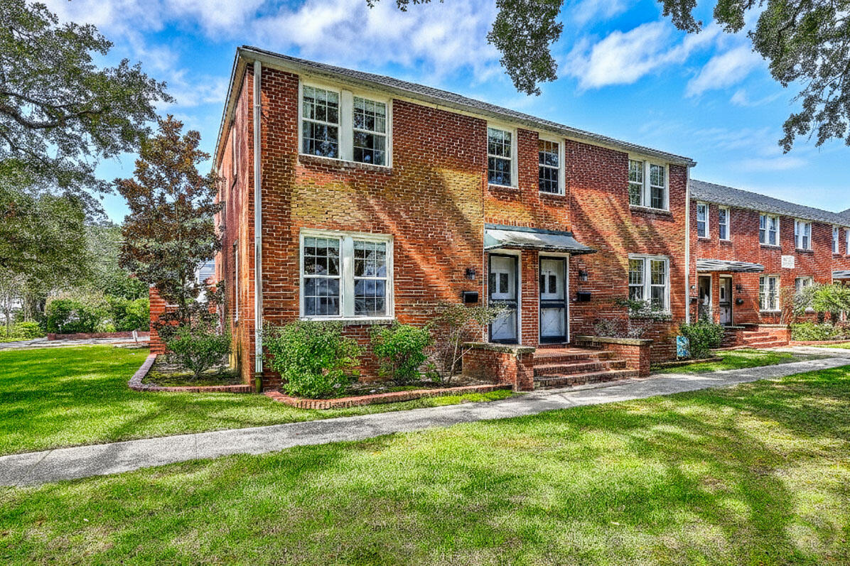 17 8th Avenue # A