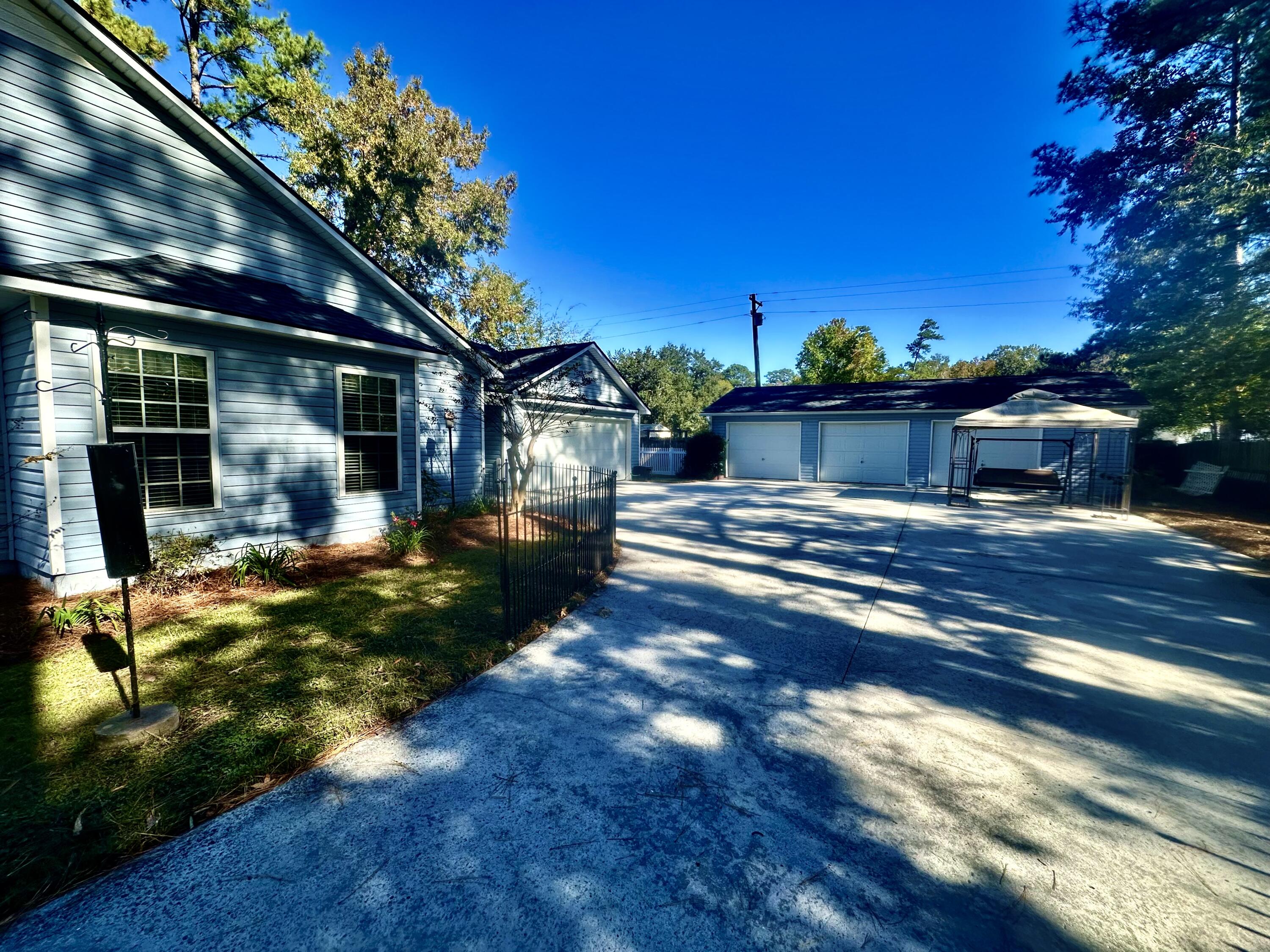 1004 Striper Avenue