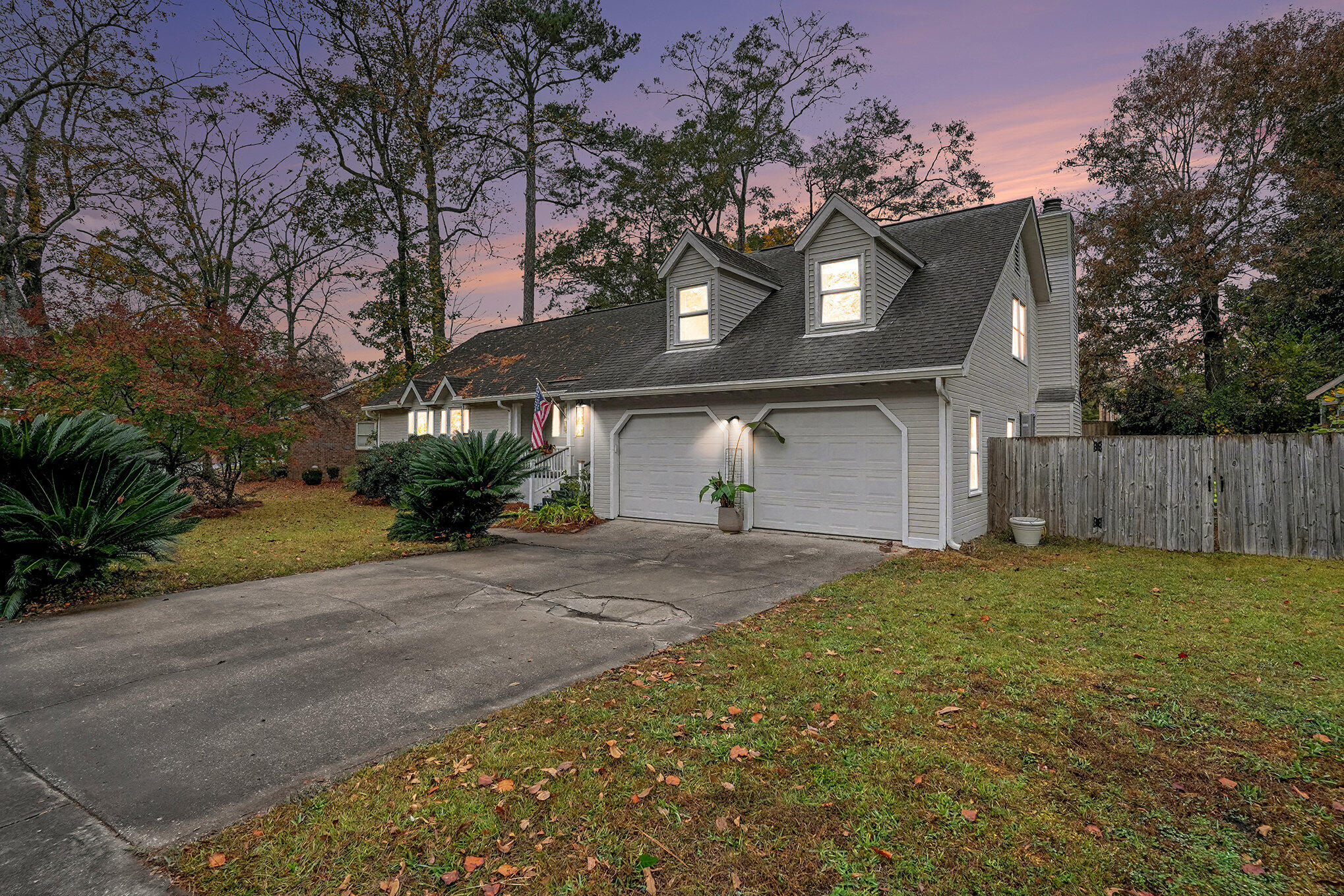 1092 Stonehenge Drive