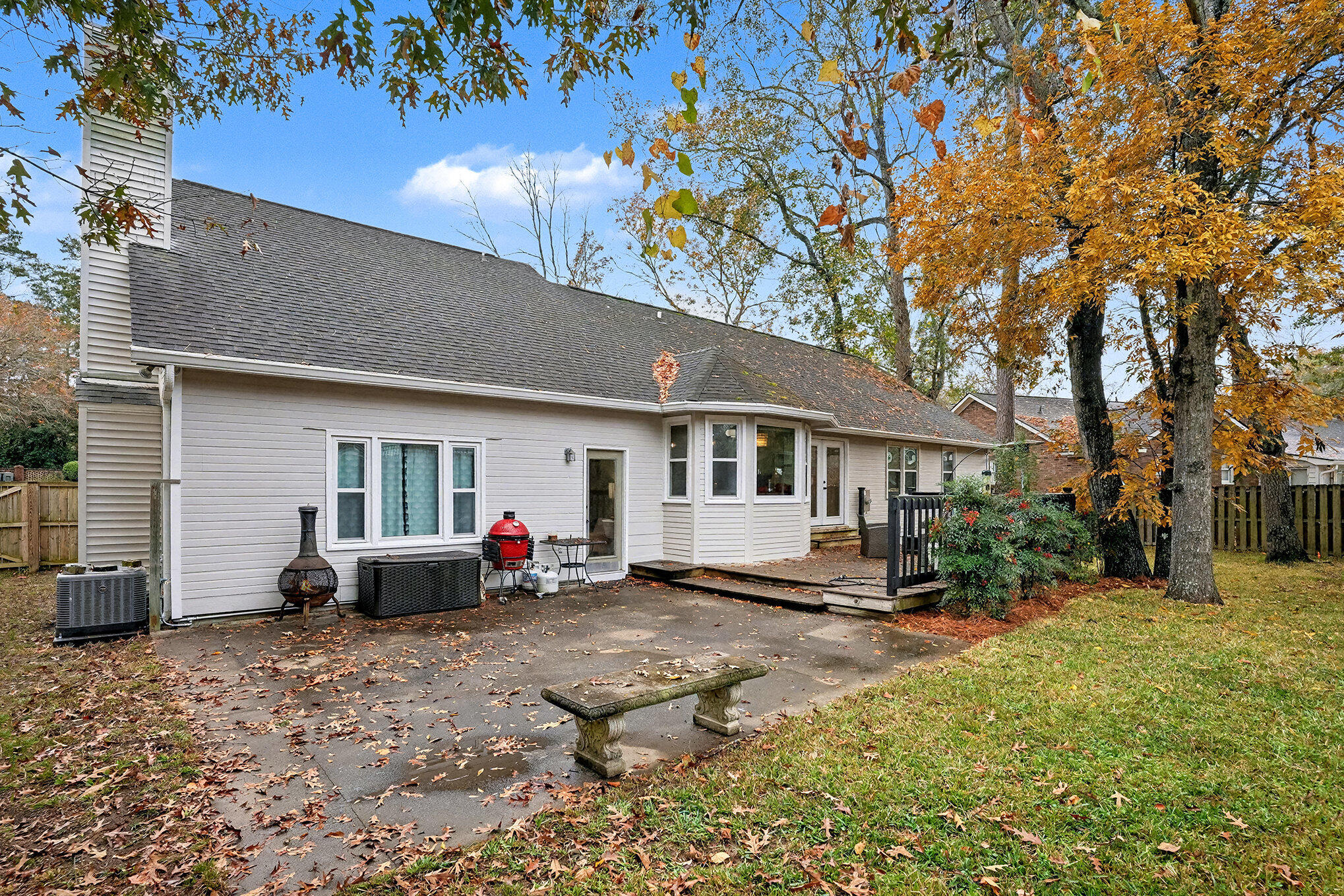 1092 Stonehenge Drive