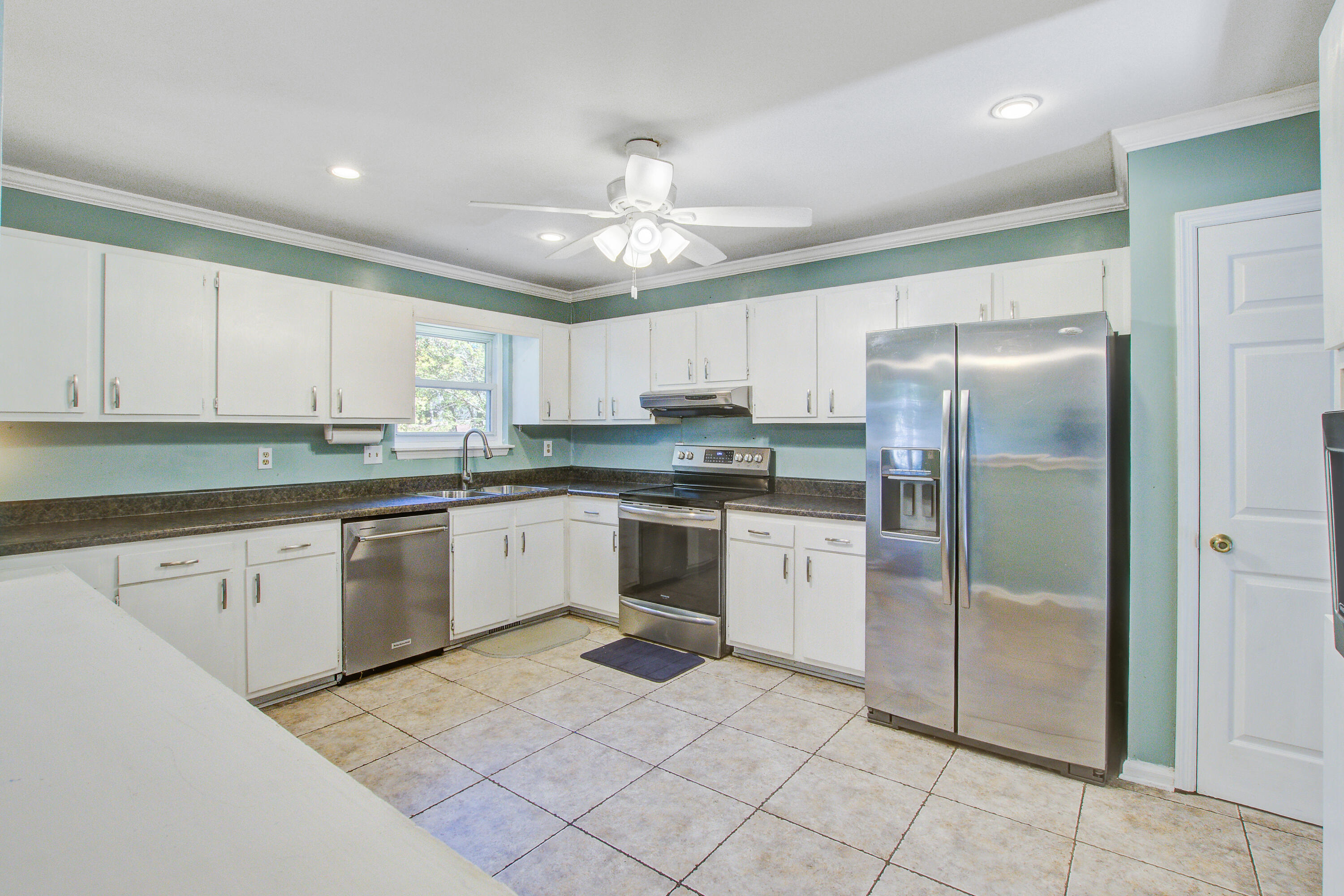 8 Brockman Drive