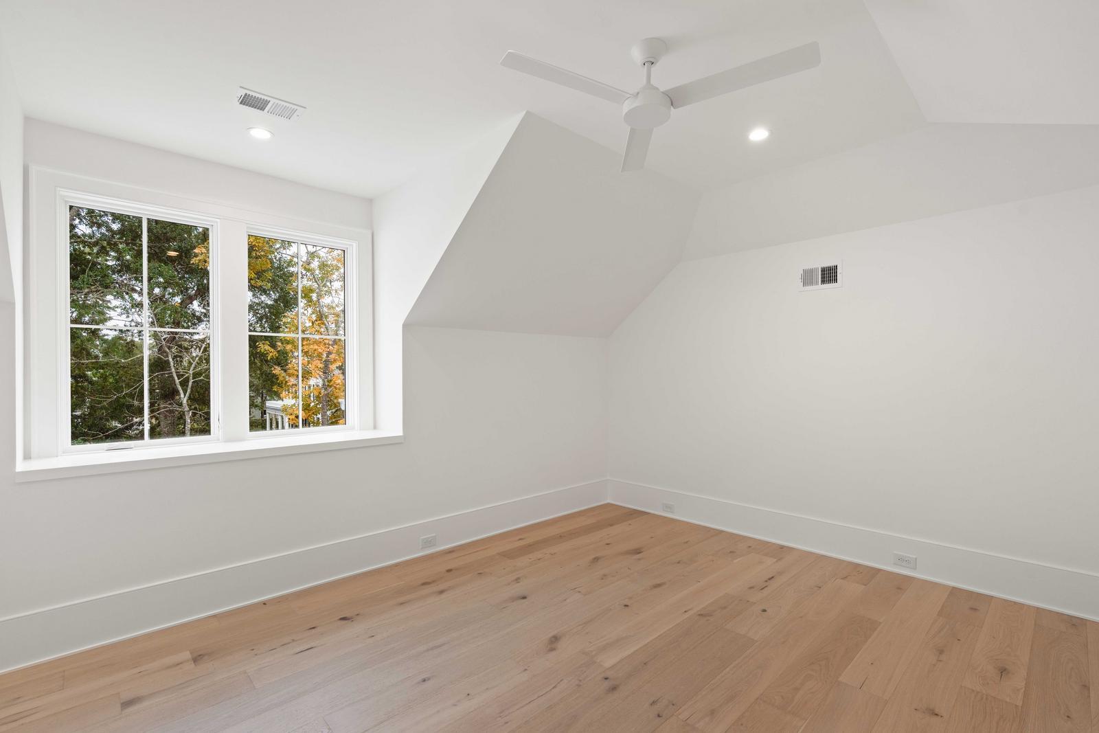 33 Duany Road