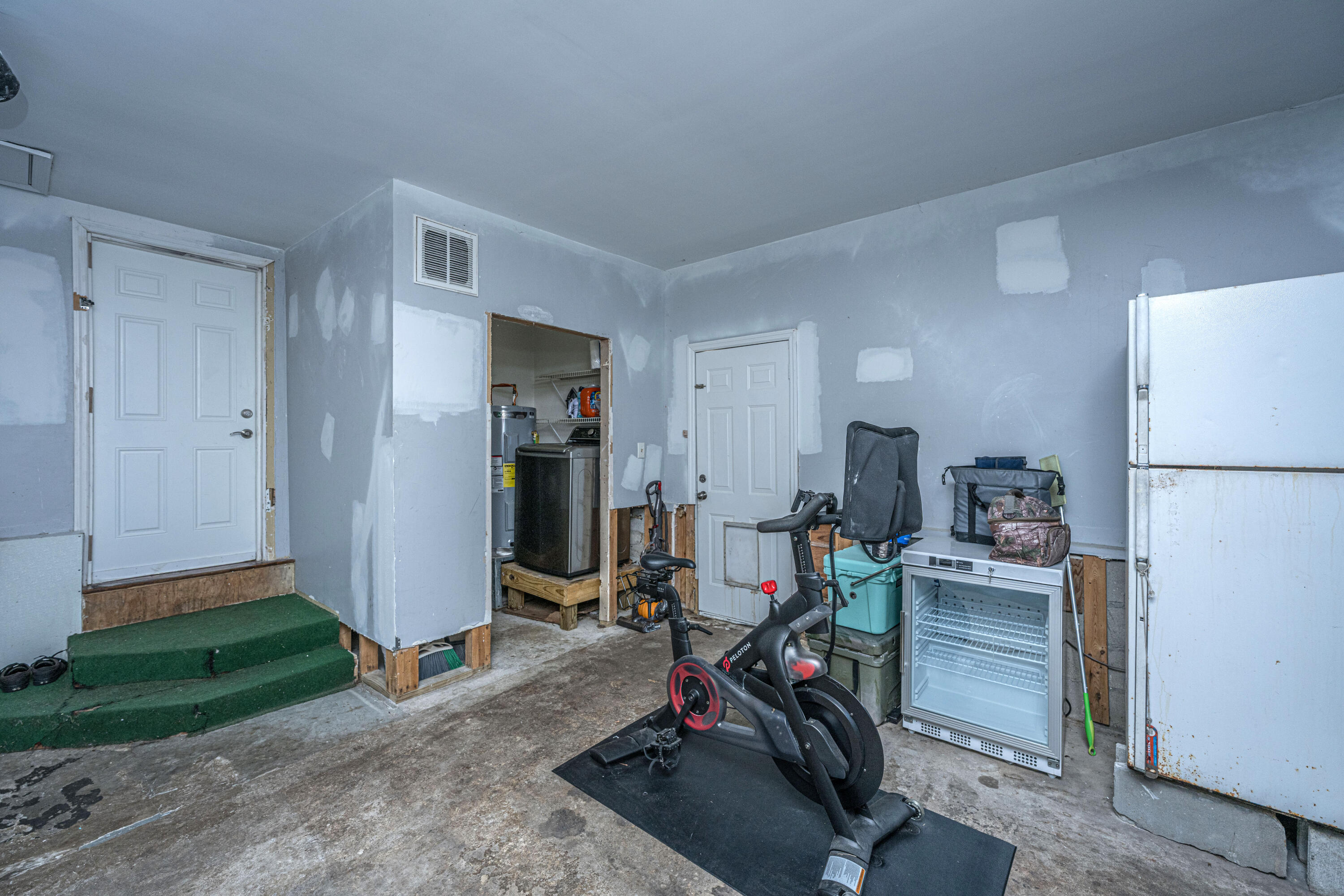 3679 Hilton Drive
