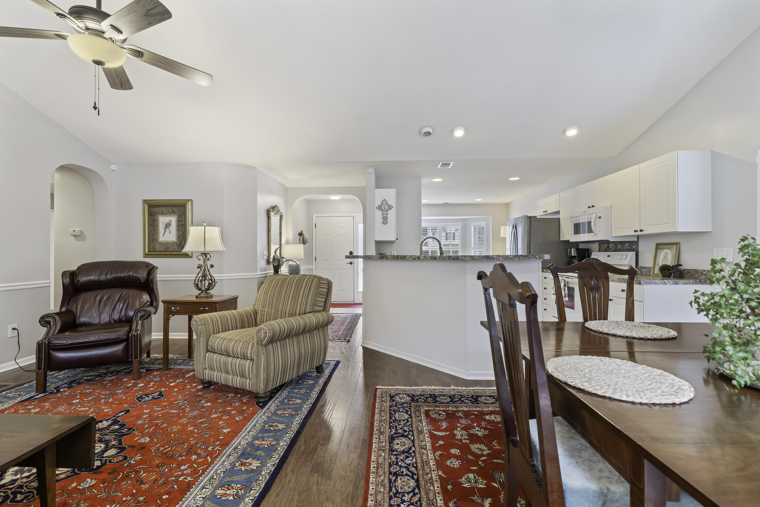 410 Manorwood Lane