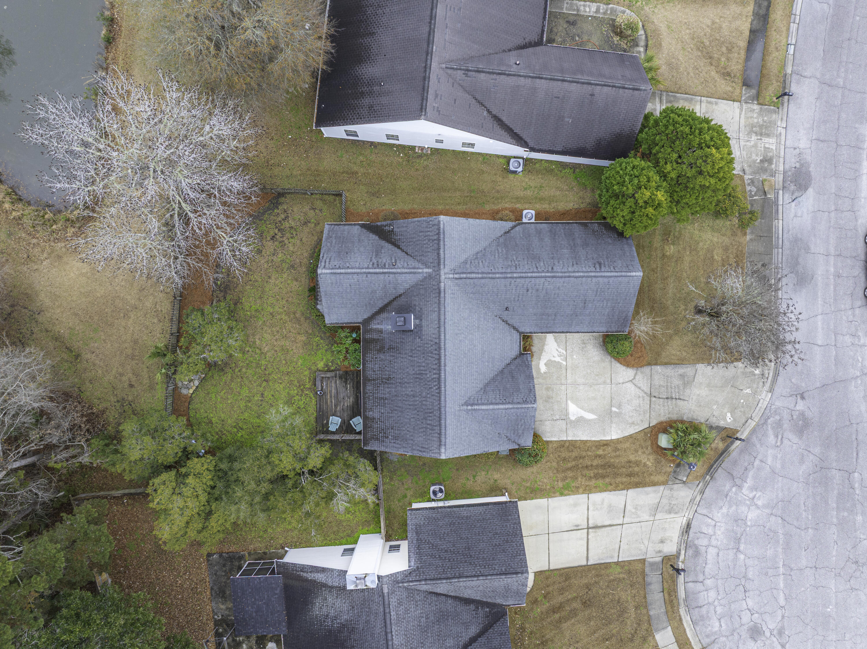 410 Manorwood Lane