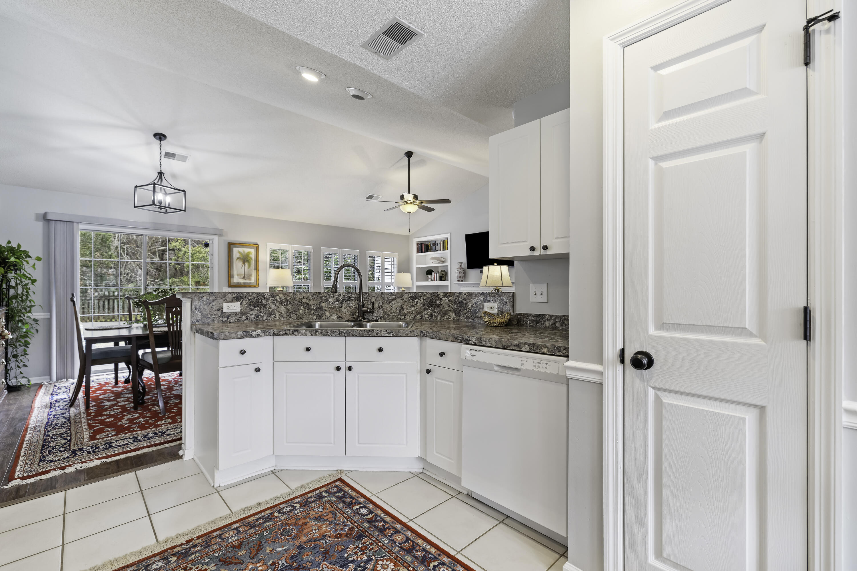 410 Manorwood Lane