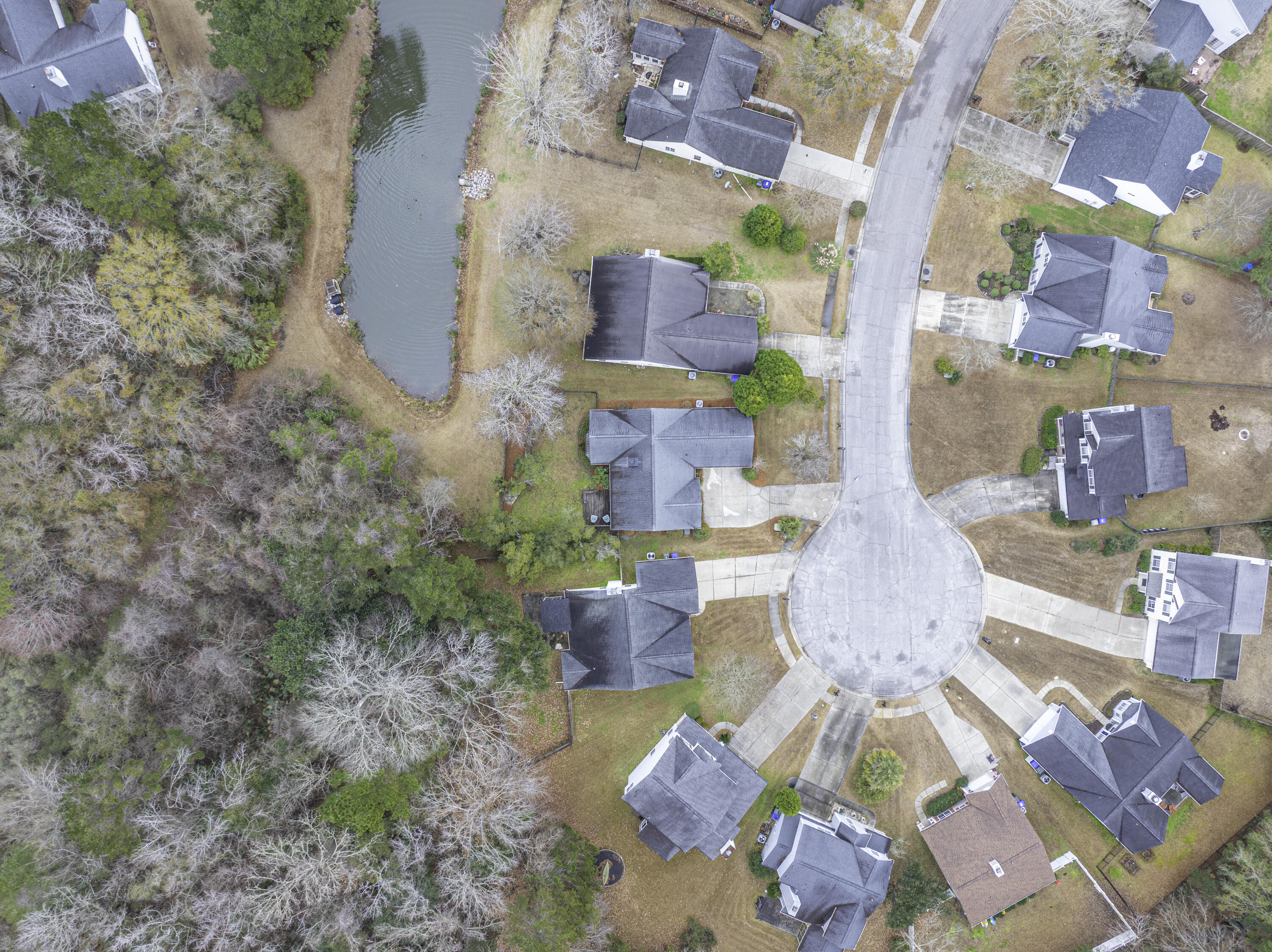 410 Manorwood Lane