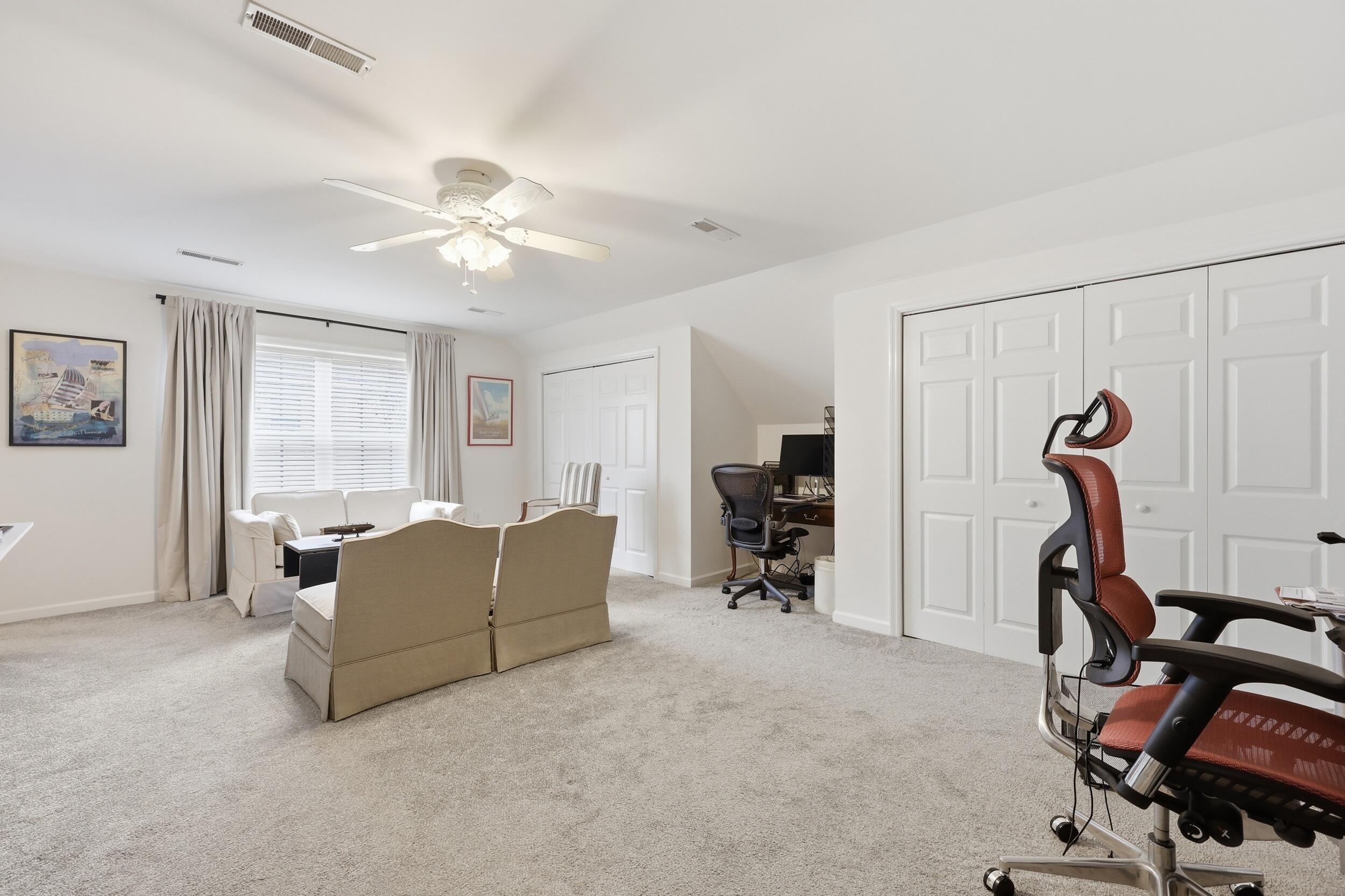 2011 Hammond Drive