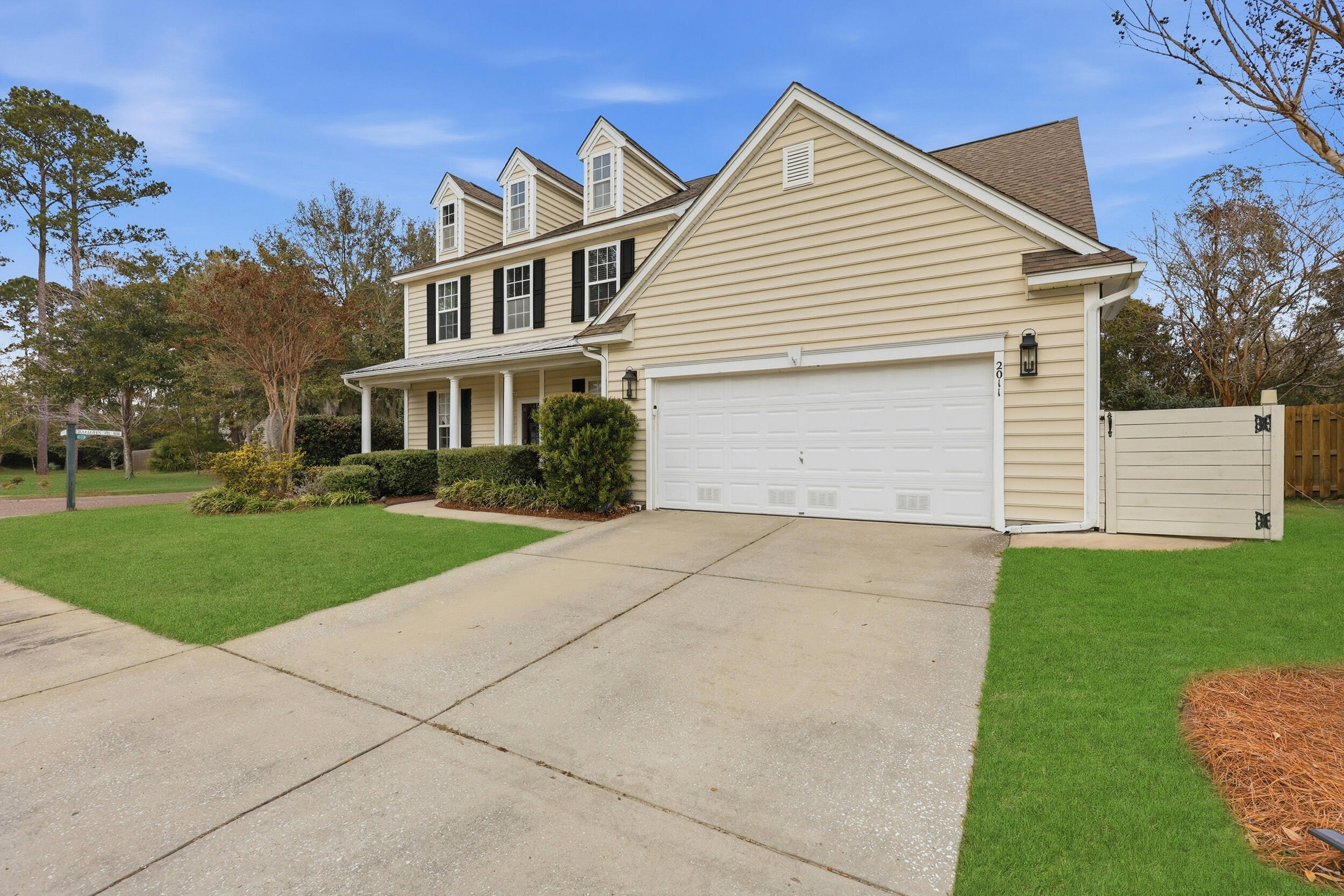 2011 Hammond Drive