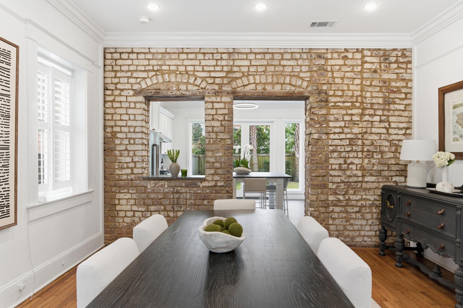 87 1/2 1/4 Warren Street