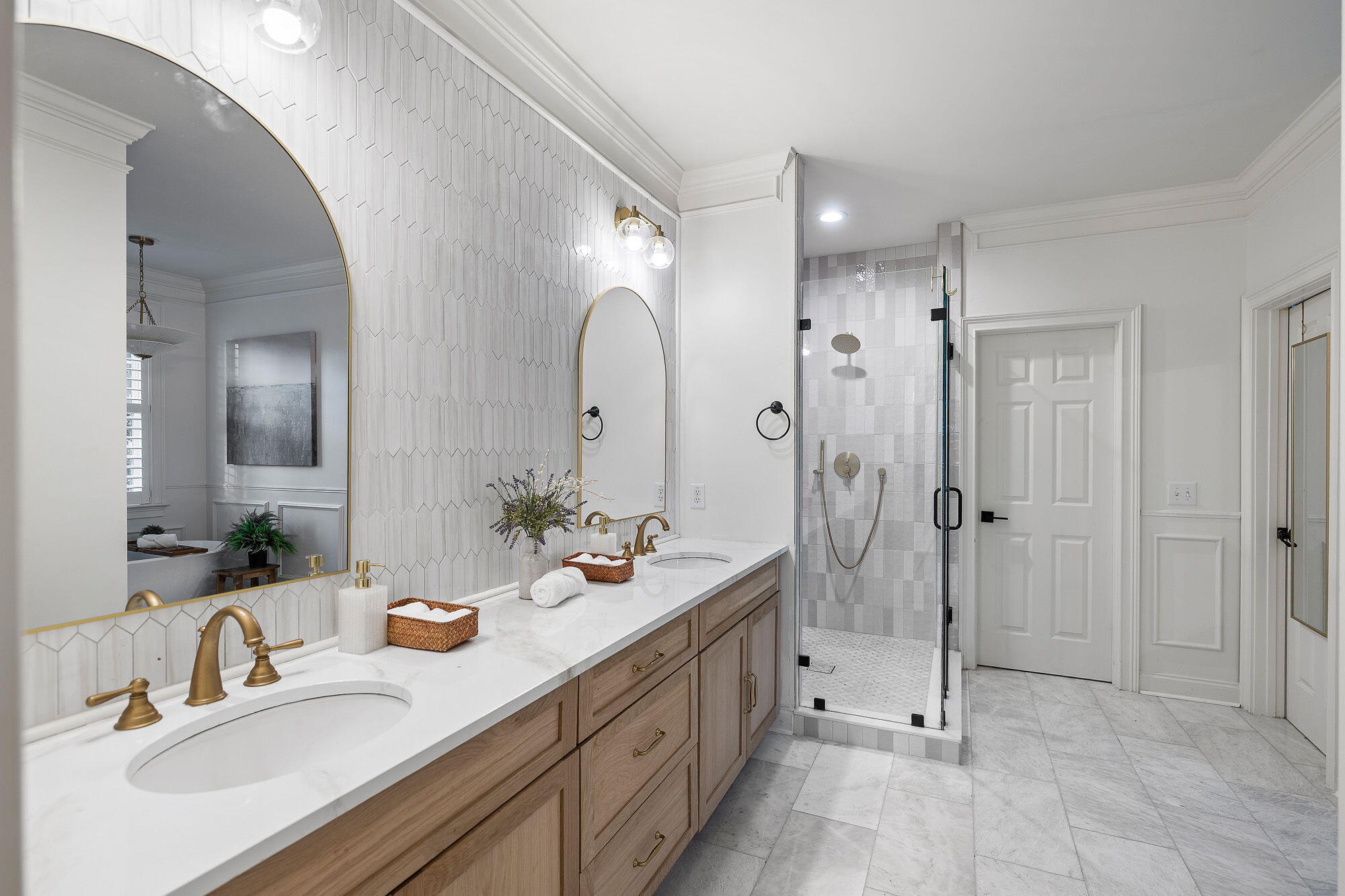 4882 Sound View Drive