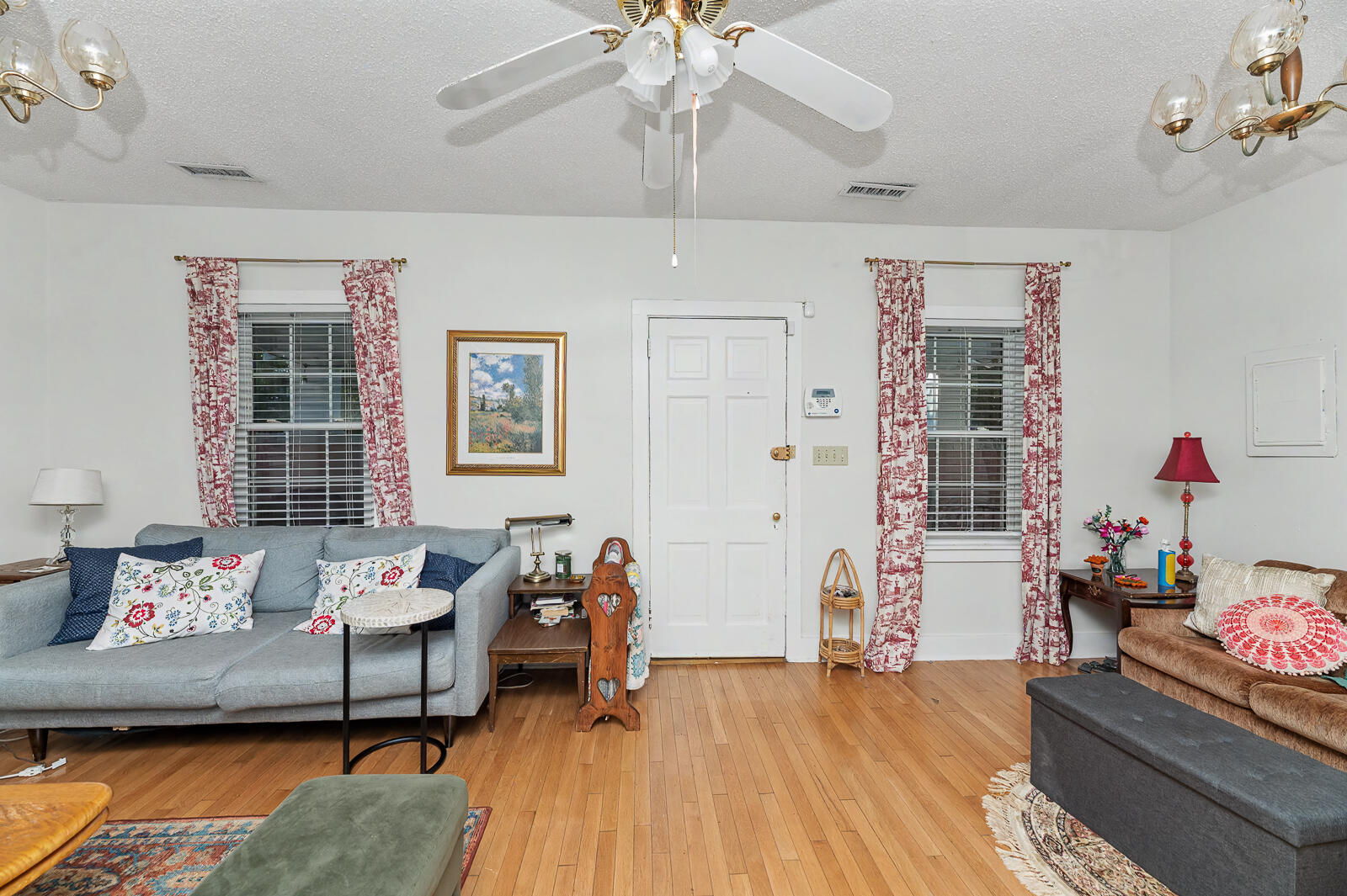 7 Poplar Street
