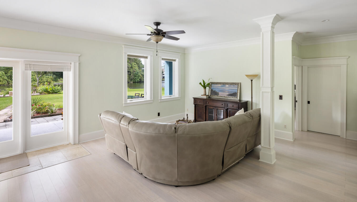 1391 Royston Road