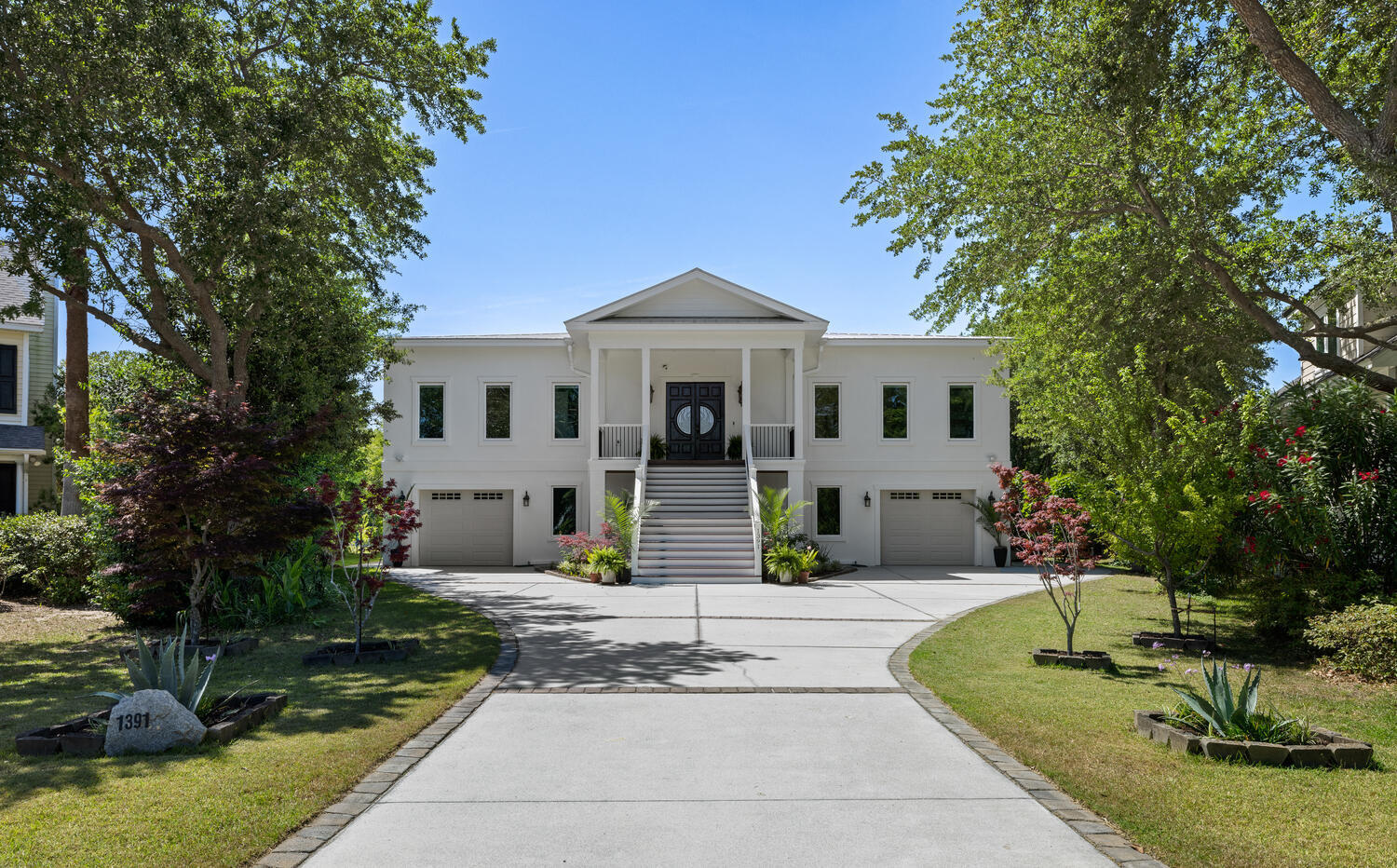 1391 Royston Road